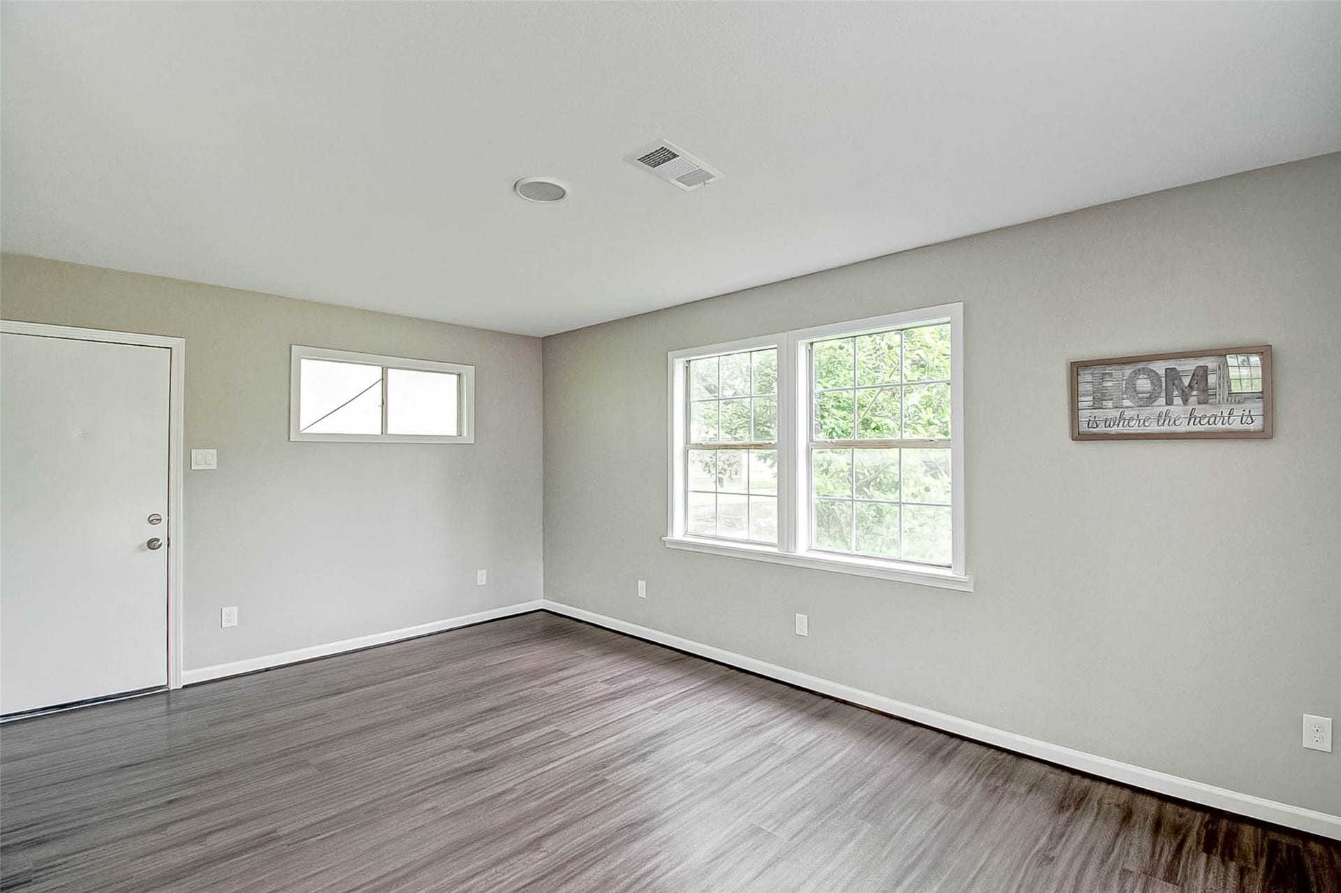 215 Acacia Street, Lake Jackson, TX 77566 215 Acacia Street, Lake Jackson, TX 77566