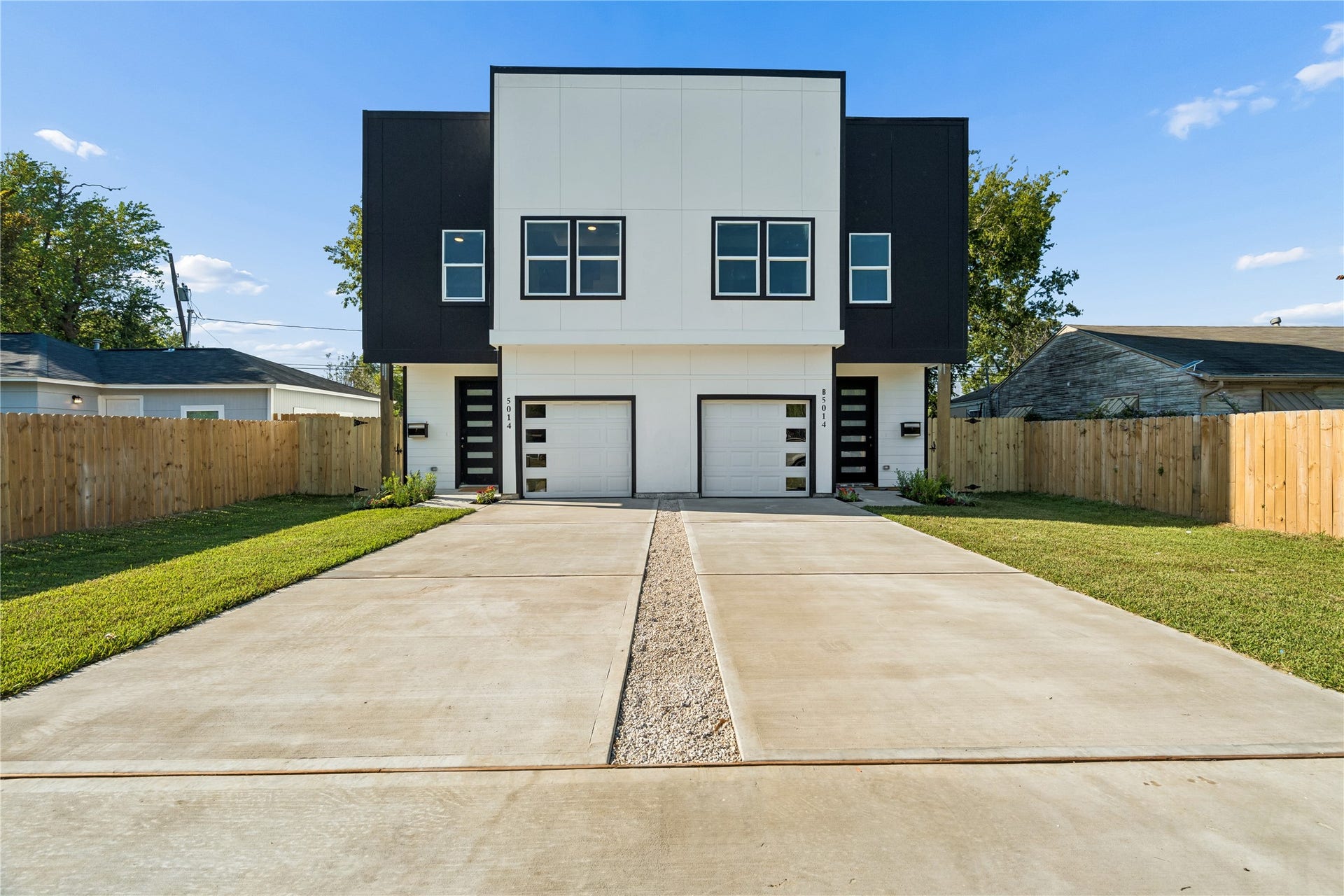 5014 Willow Glen Drive, Houston, TX 77033 5014 Willow Glen Drive, Houston, TX 77033