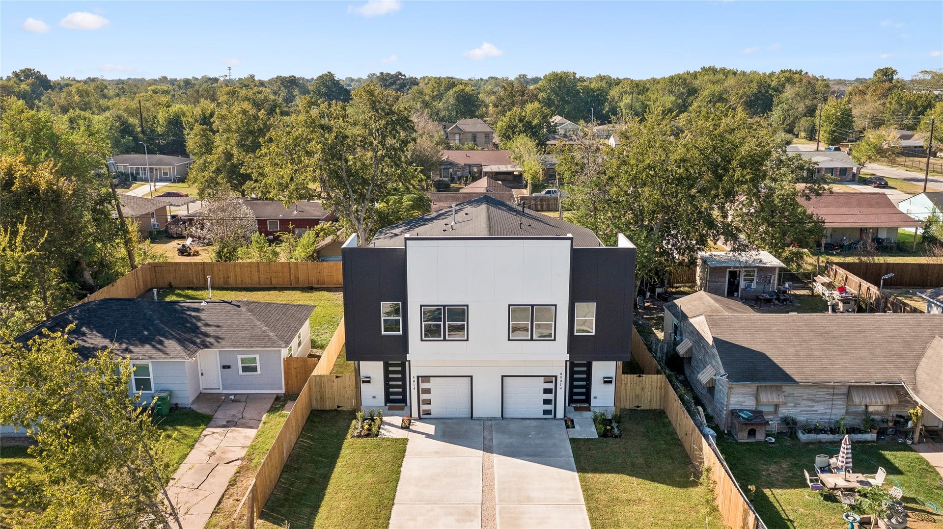 5014 Willow Glen Drive, Houston, TX 77033 5014 Willow Glen Drive, Houston, TX 77033