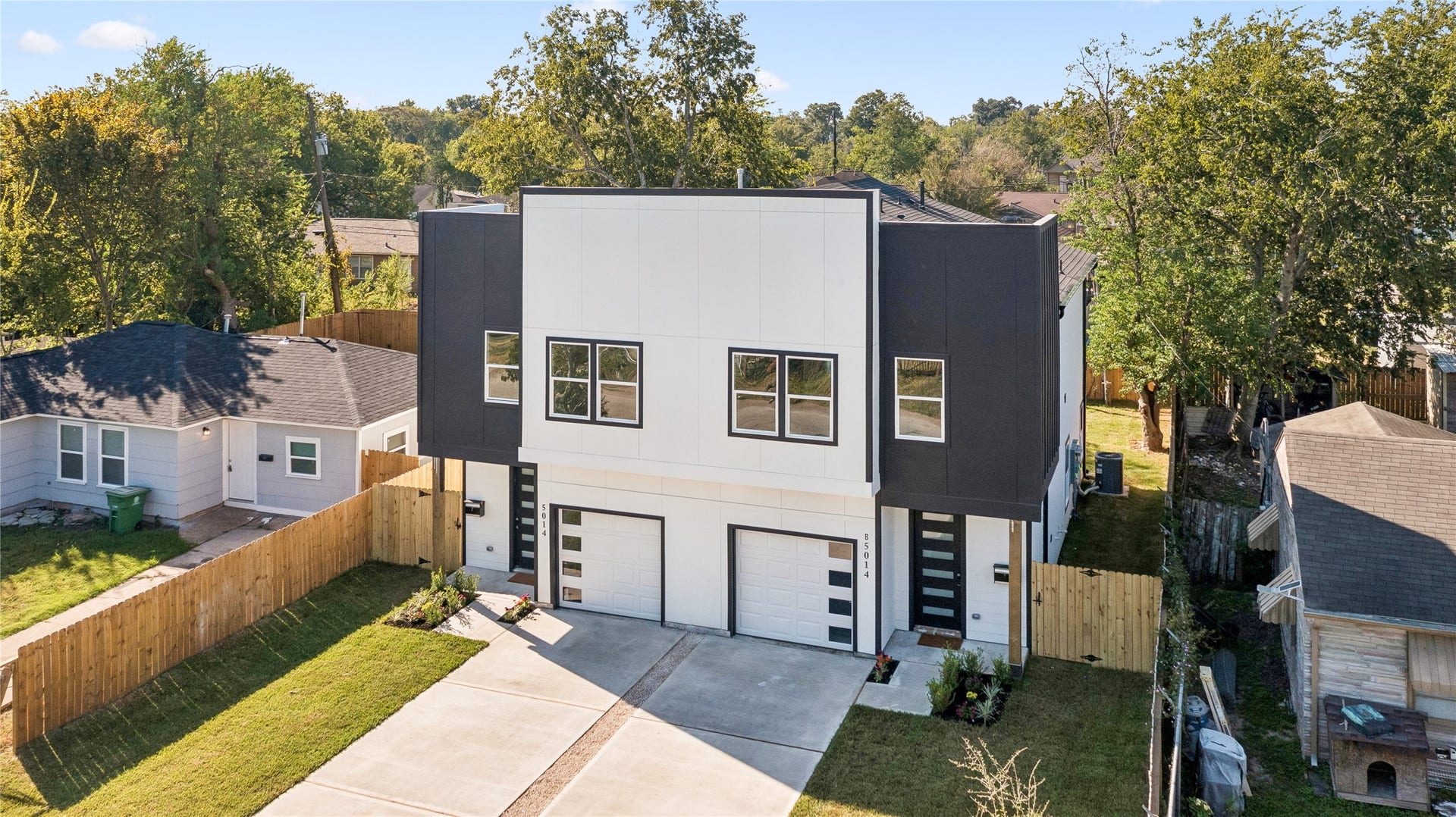 5014 Willow Glen Drive, Houston, TX 77033 5014 Willow Glen Drive, Houston, TX 77033