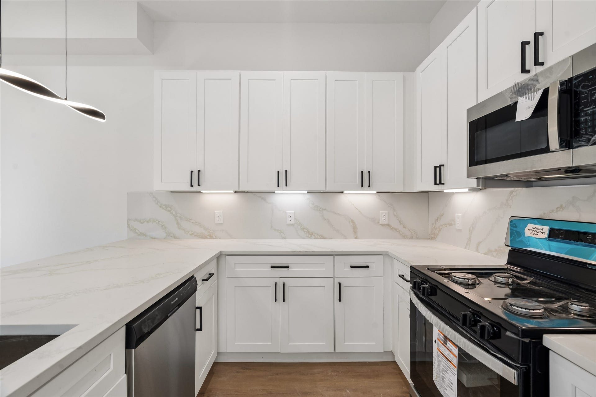 5014 Willow Glen Drive, Houston, TX 77033 UNIT A