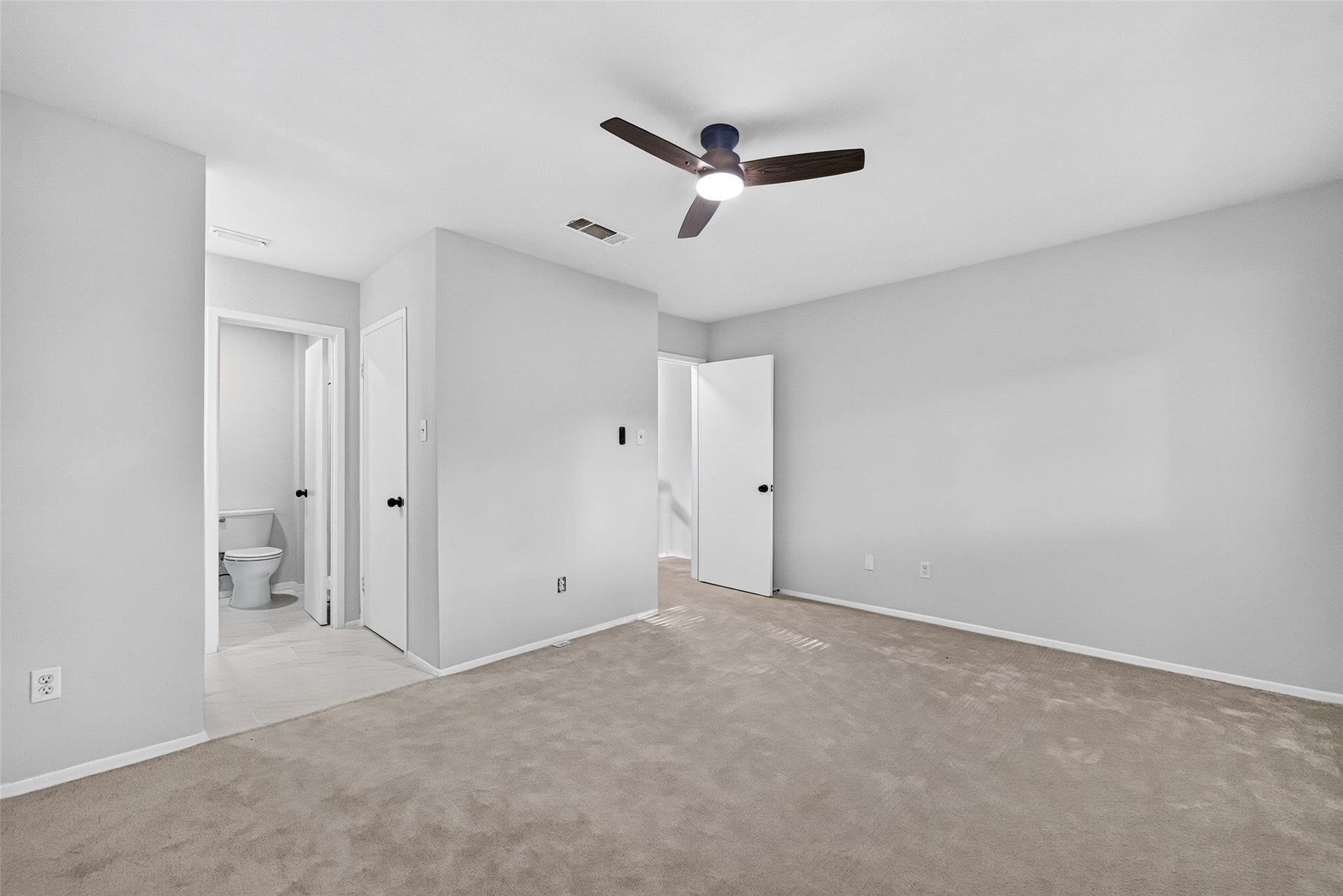 5833 Village Forest Court, Houston, TX 77092 5833 Village Forest Court, Houston, TX 77092