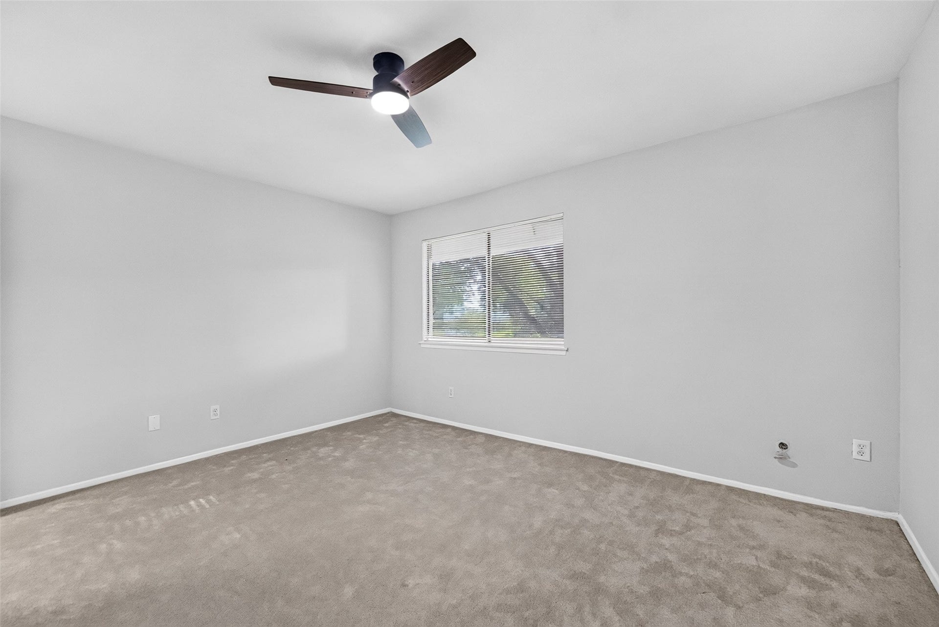 5833 Village Forest Court, Houston, TX 77092 5833 Village Forest Court, Houston, TX 77092