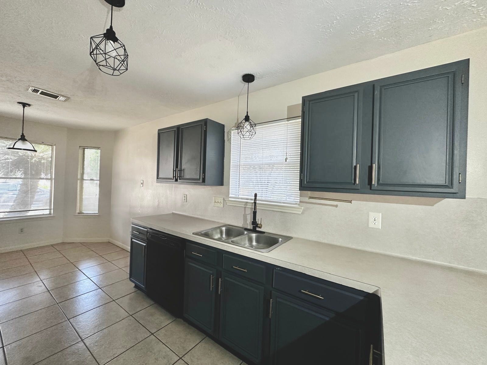 28811 Atherstone Street, Spring, TX 77386 28811 Atherstone Street, Spring, TX 77386