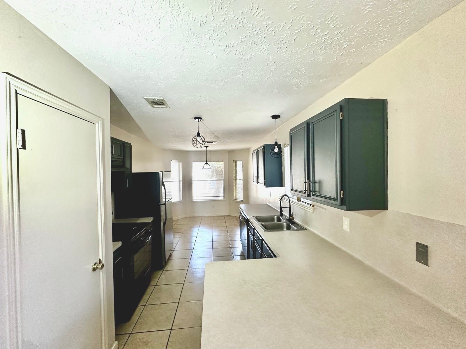 28811 Atherstone Street, Spring, TX 77386 28811 Atherstone Street, Spring, TX 77386