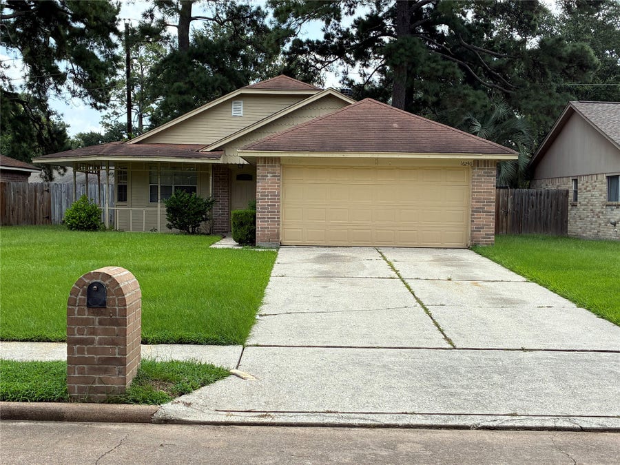 Property photo for 16230 Cutten Road, Houston, TX