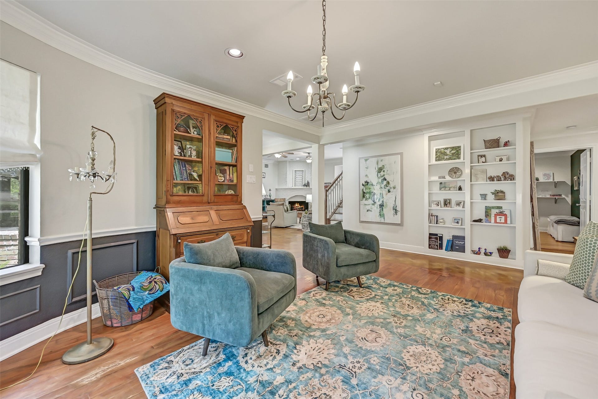 203 W Spreading Oaks Avenue, Friendswood, TX 77546 203 W Spreading Oaks Avenue, Friendswood, TX 77546