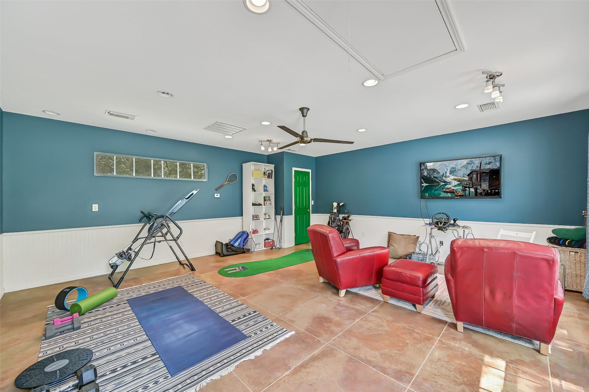203 W Spreading Oaks Avenue, Friendswood, TX 77546 203 W Spreading Oaks Avenue, Friendswood, TX 77546
