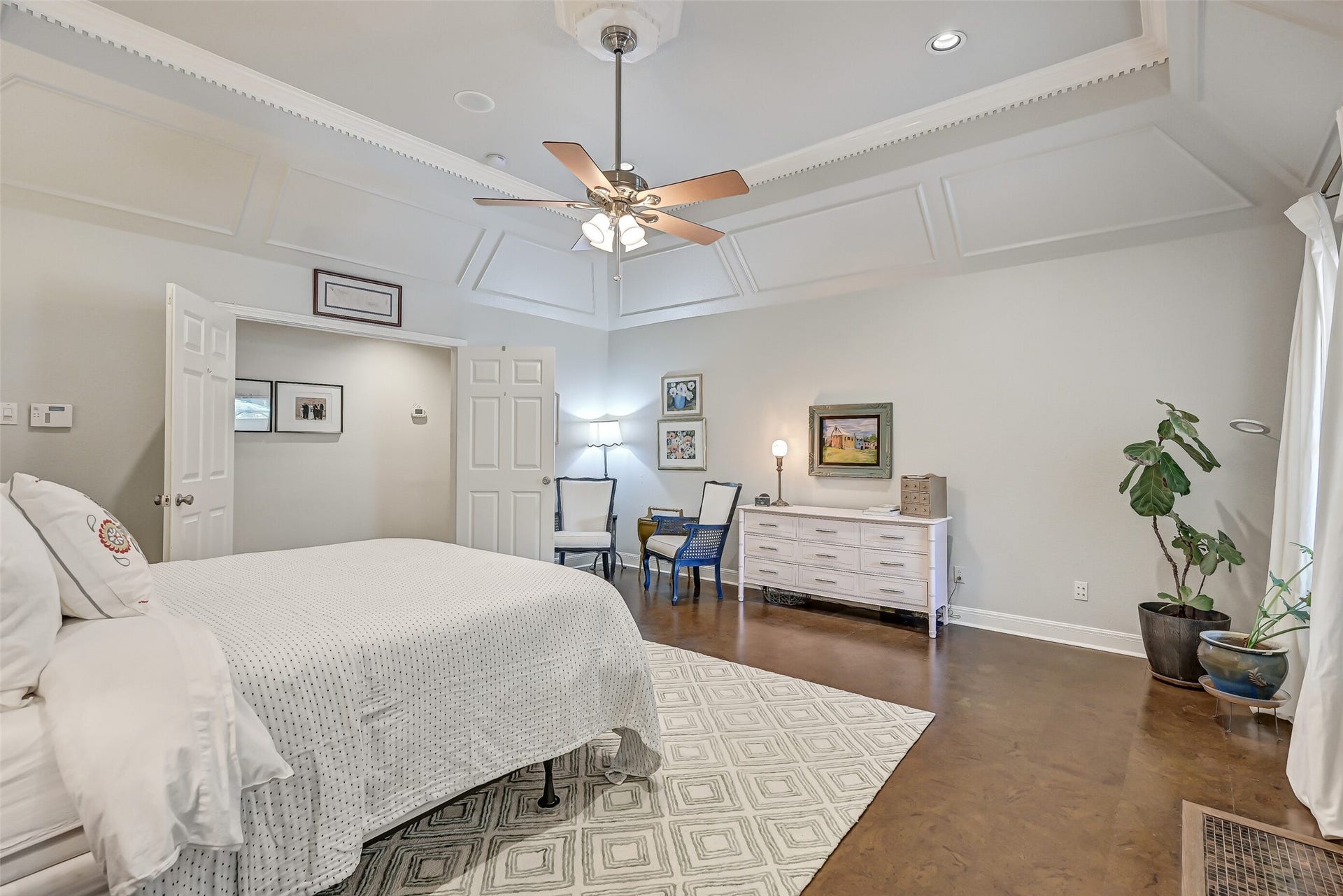 203 W Spreading Oaks Avenue, Friendswood, TX 77546 203 W Spreading Oaks Avenue, Friendswood, TX 77546