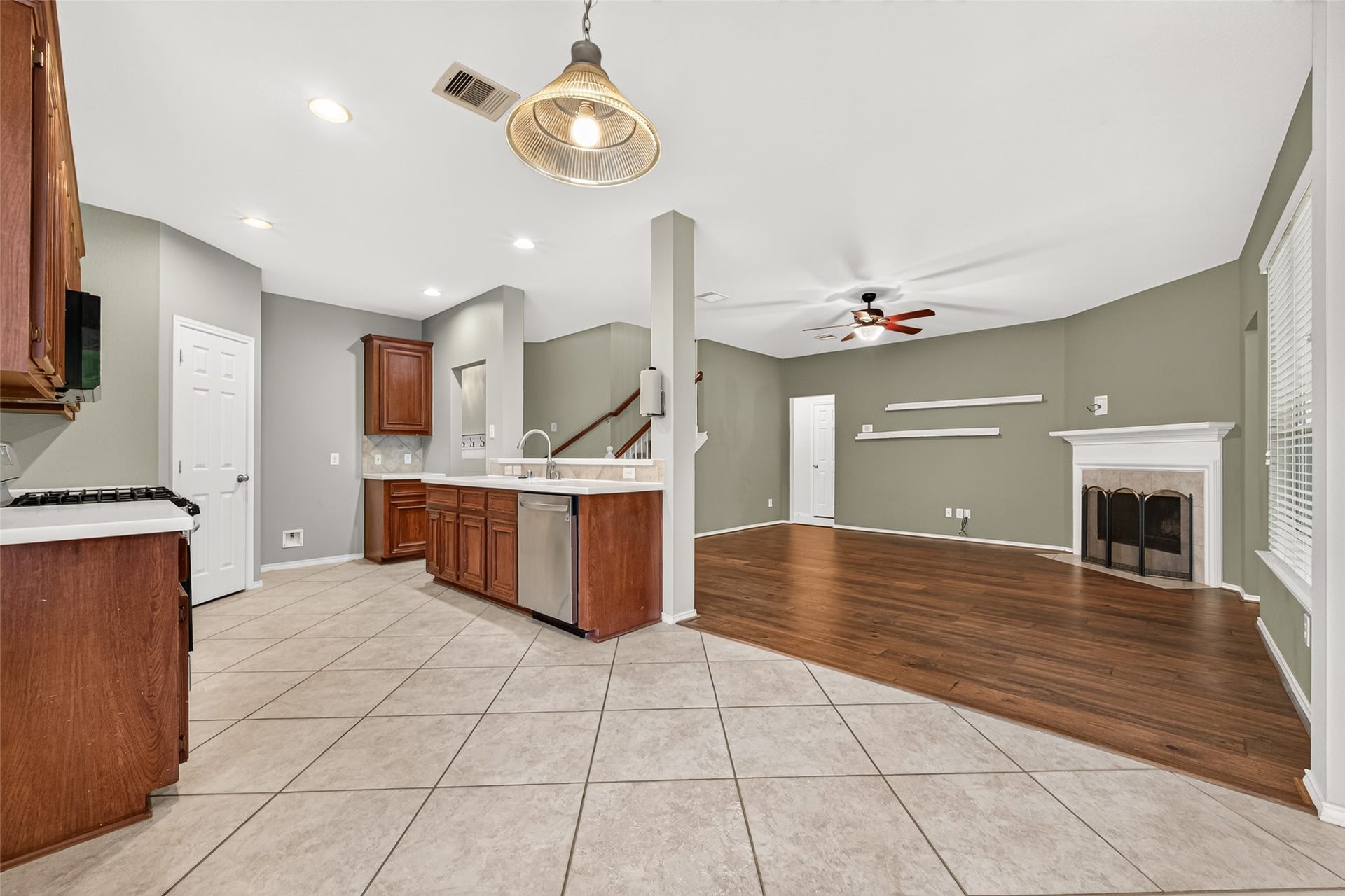 9426 Borden Bluff Lane, Houston, TX 77095 9426 Borden Bluff Lane, Houston, TX 77095