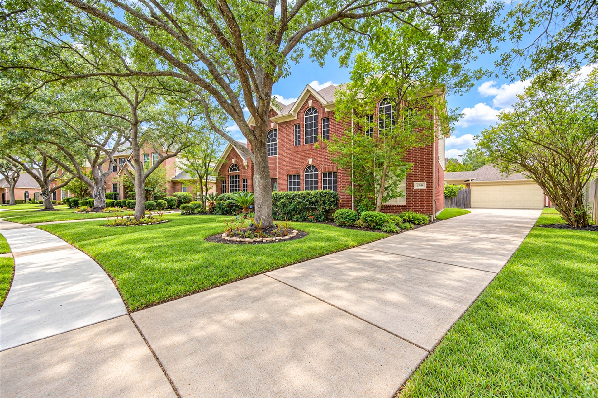 1719 Emma Cove Court, Sugar Land, TX 77479