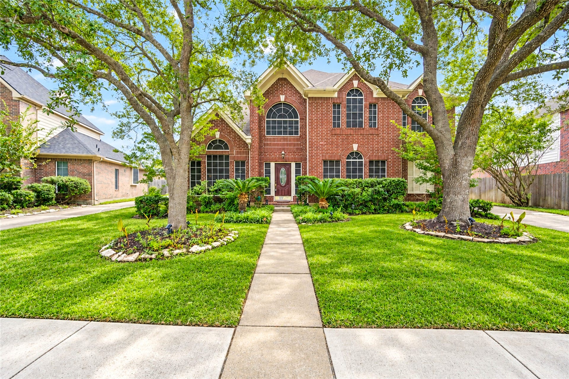 1719 Emma Cove Court, Sugar Land, TX 77479