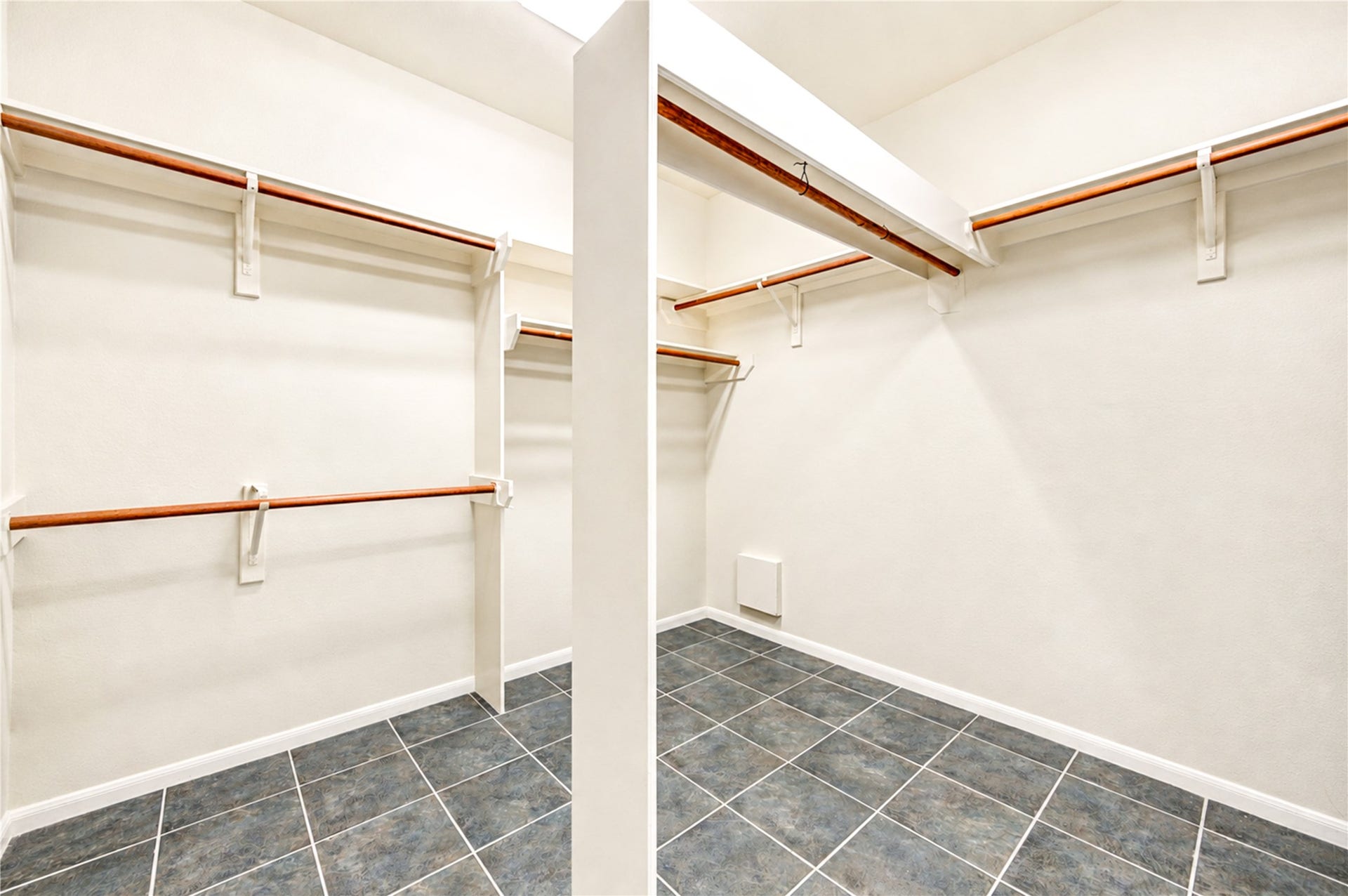1719 Emma Cove Court, Sugar Land, TX 77479