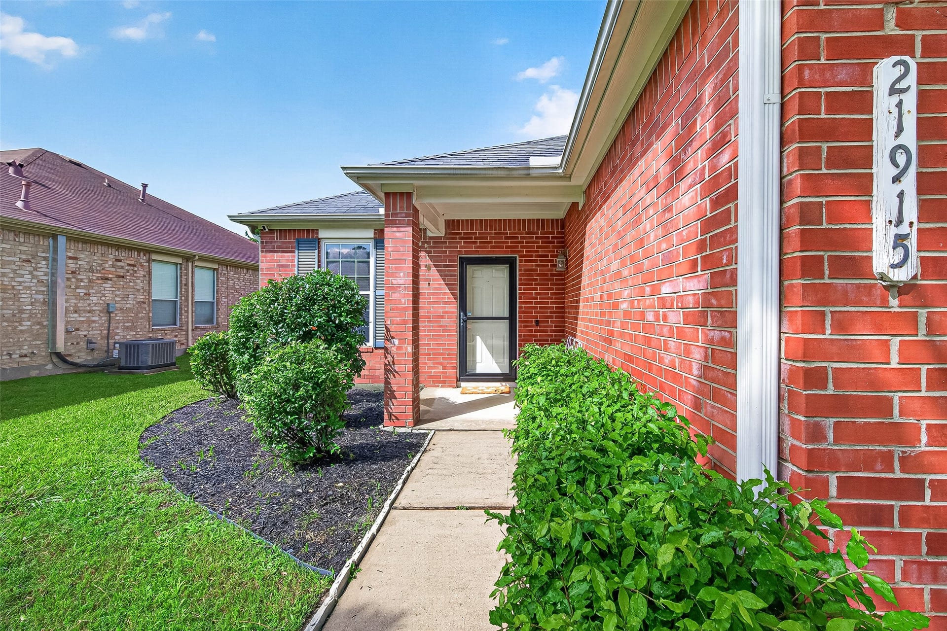 21915 Willow Shadows Drive, Tomball, TX 77375 21915 Willow Shadows Drive, Tomball, TX 77375