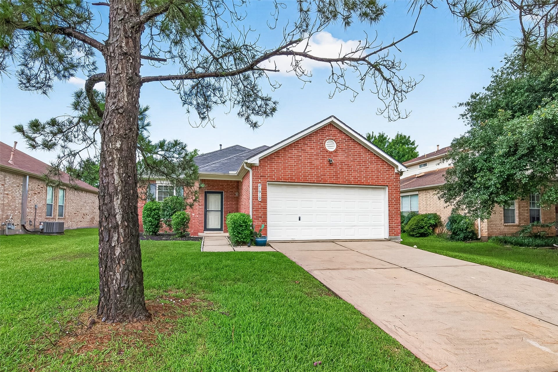 21915 Willow Shadows Drive, Tomball, TX 77375 21915 Willow Shadows Drive, Tomball, TX 77375