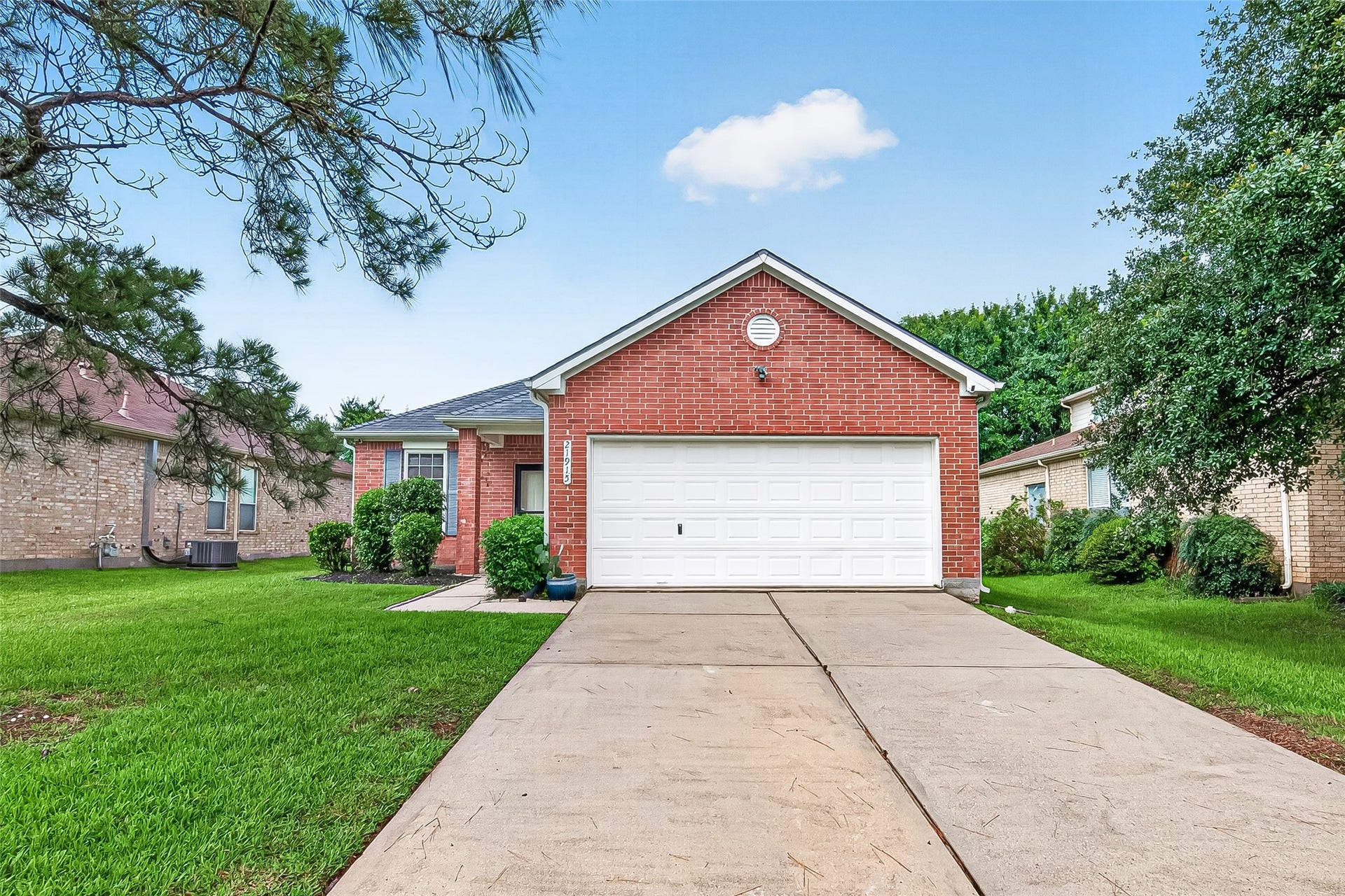 21915 Willow Shadows Drive, Tomball, TX 77375 21915 Willow Shadows Drive, Tomball, TX 77375