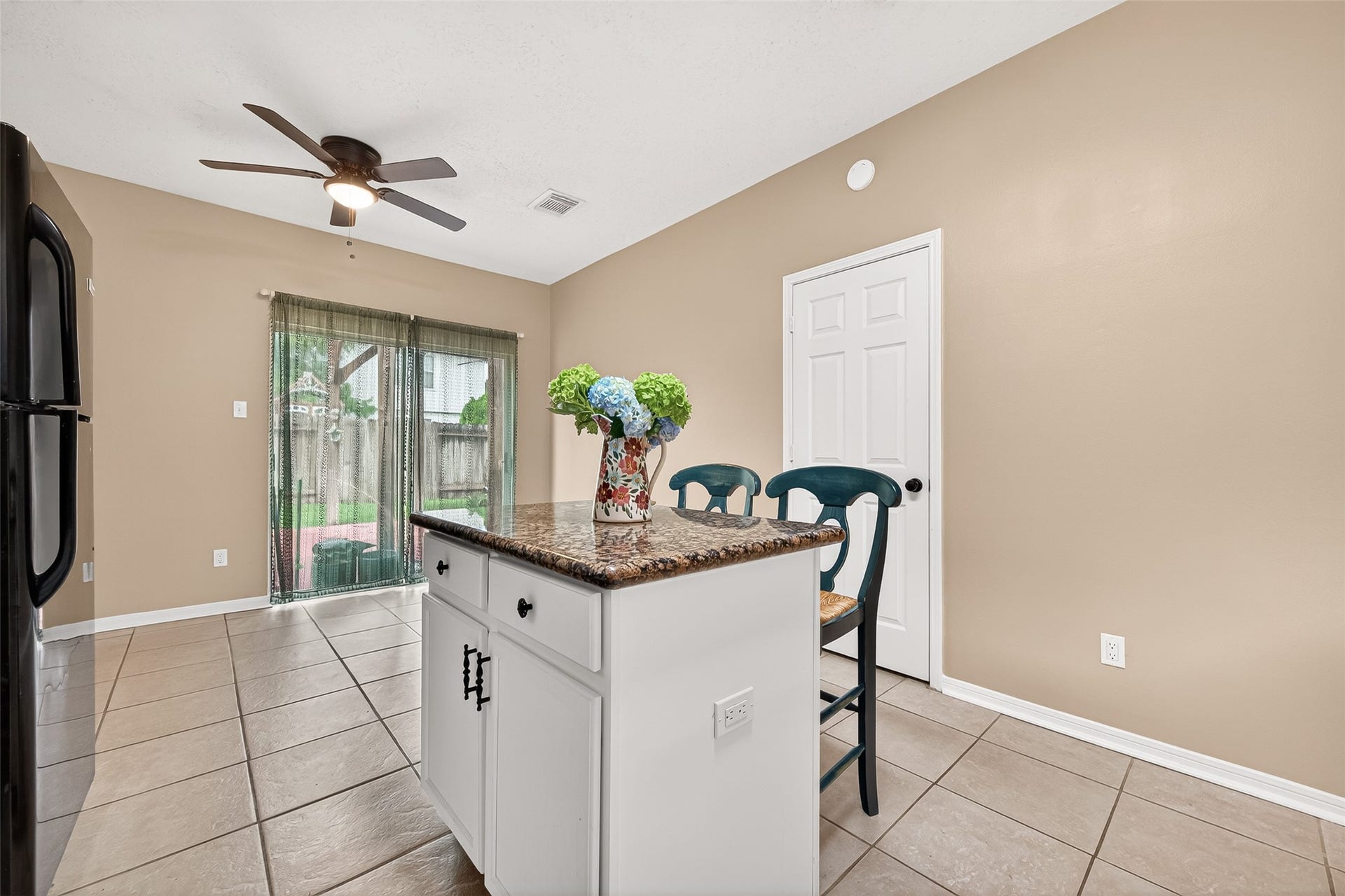 21915 Willow Shadows Drive, Tomball, TX 77375 21915 Willow Shadows Drive, Tomball, TX 77375