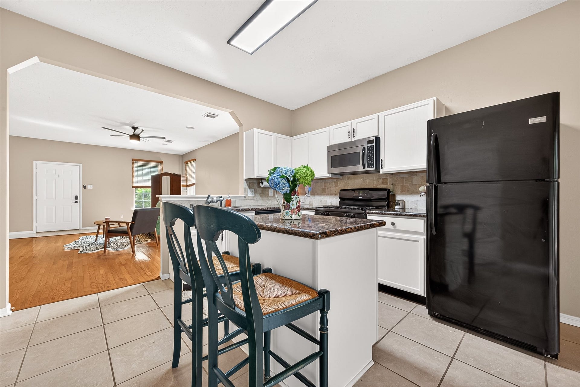 21915 Willow Shadows Drive, Tomball, TX 77375 21915 Willow Shadows Drive, Tomball, TX 77375