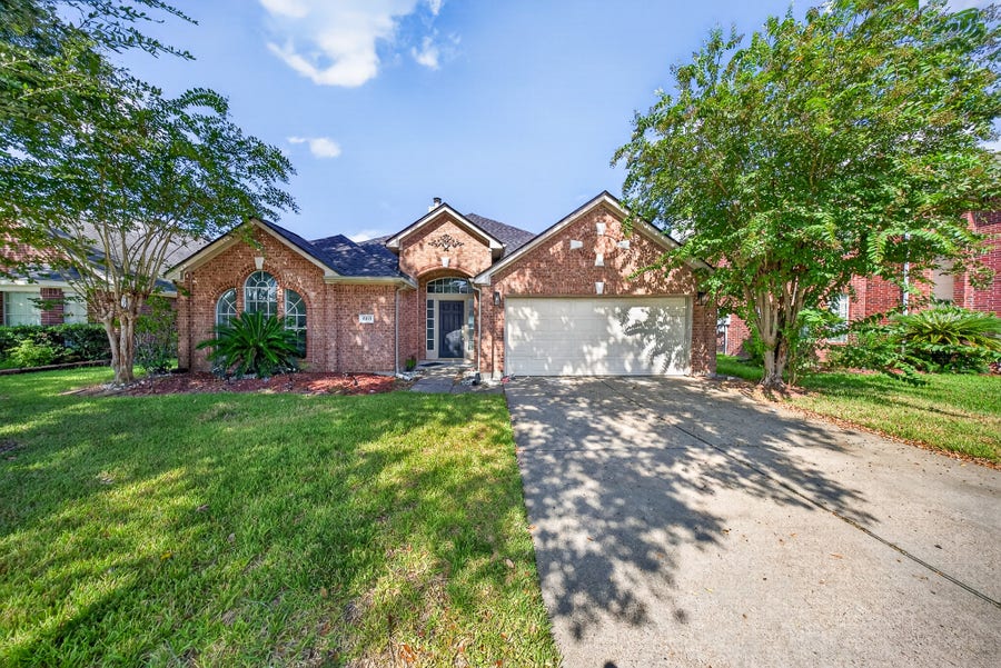 Property photo for 4811 Cottage Stone Lane, Katy, TX