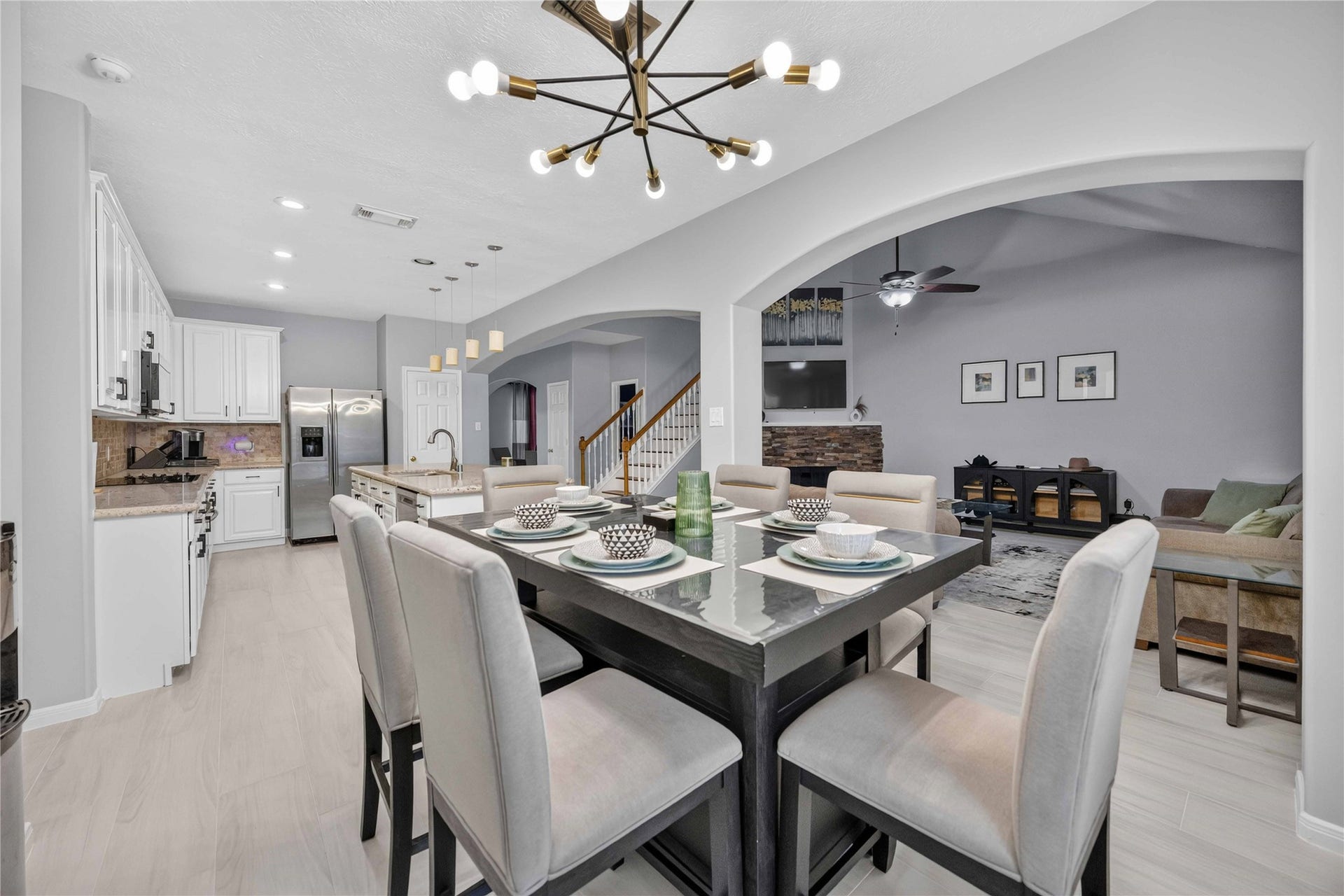 Dinning room with Kitchen view