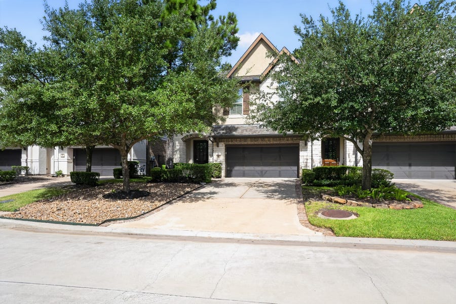 Property photo for 27 Daffodil Meadow Place, Tomball, TX