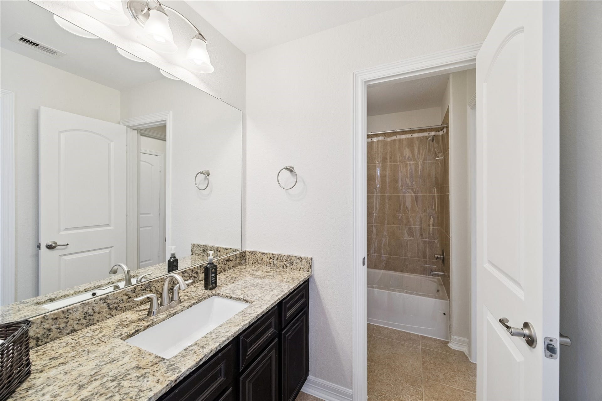 9735 Carina Forest Court, Humble, TX 77396 9735 Carina Forest Court, Humble, TX 77396