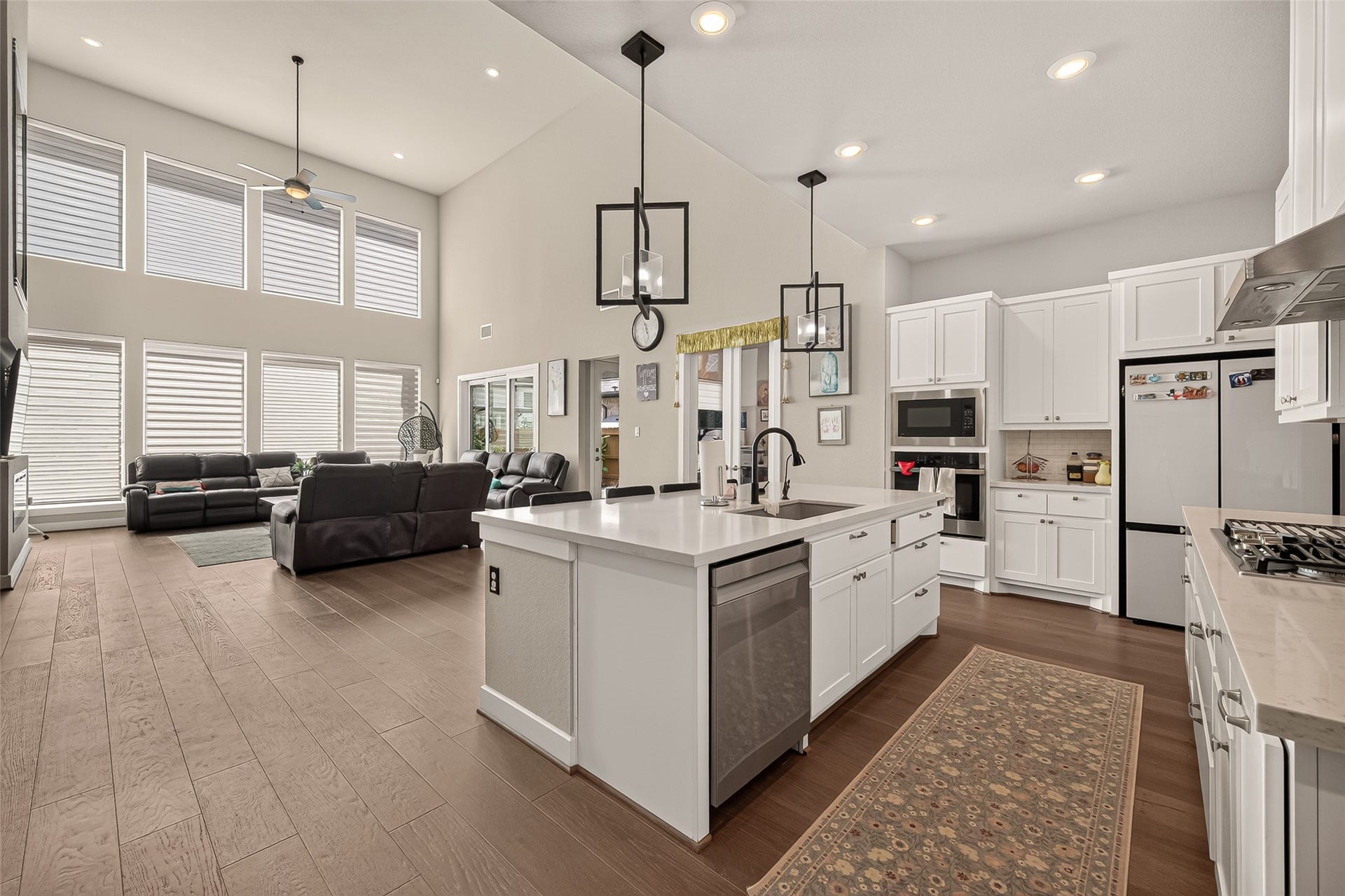 4615 Brazos Shores Drive, Sugar Land, TX 77479