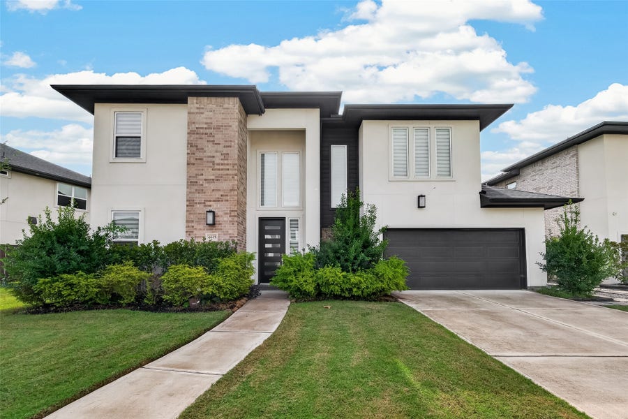 Property photo for 4615 Brazos Shores Drive, Sugar Land, TX