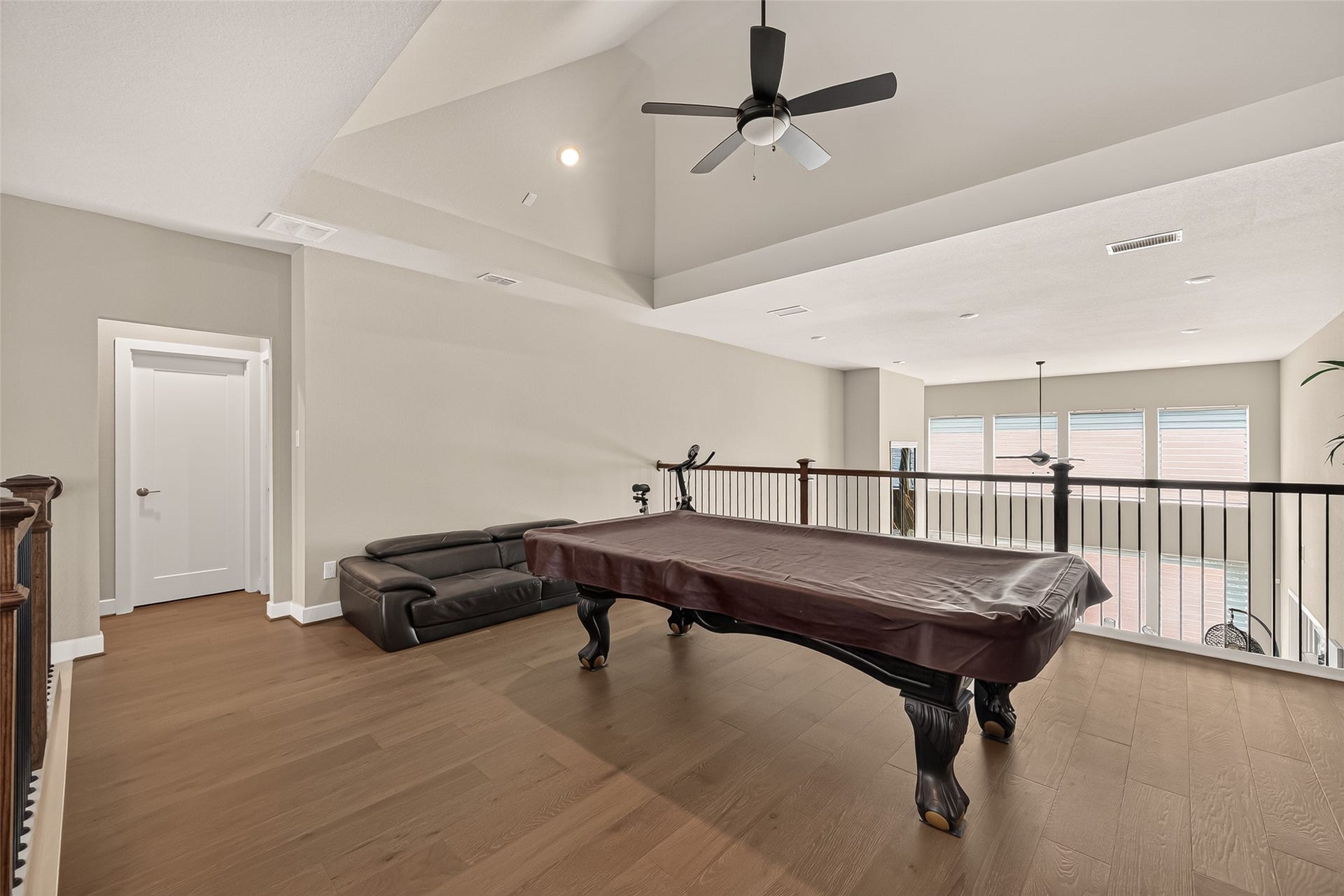 4615 Brazos Shores Drive, Sugar Land, TX 77479