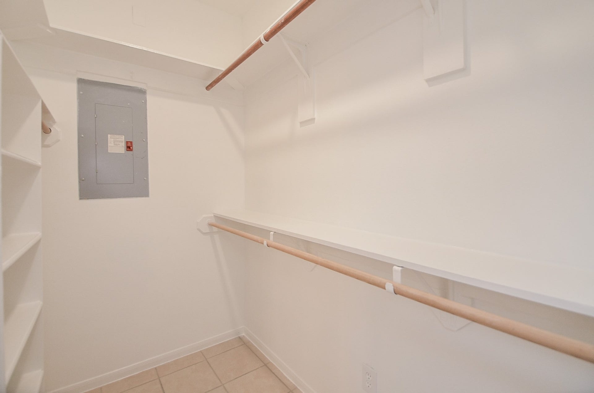 19127 Lookout Mountain Lane, Katy, TX 77449 Large closet