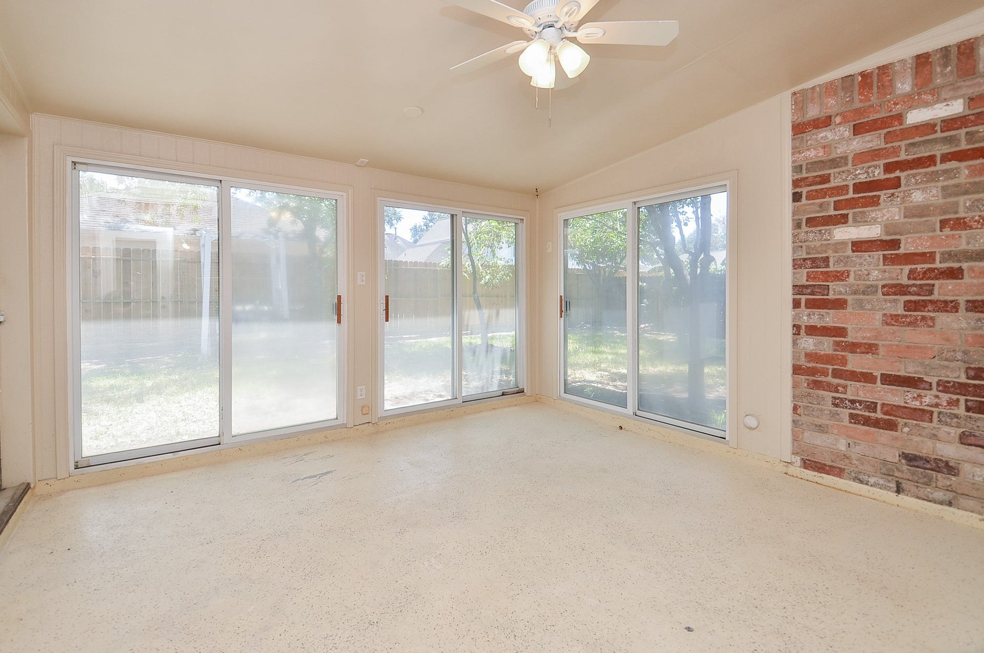 19127 Lookout Mountain Lane, Katy, TX 77449 You will love this extension of the house into the outdoors.
