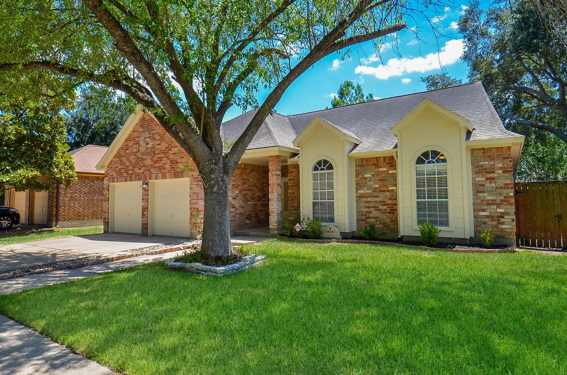 19127 Lookout Mountain Lane, Katy, TX 77449 Beautiful curb appeal.