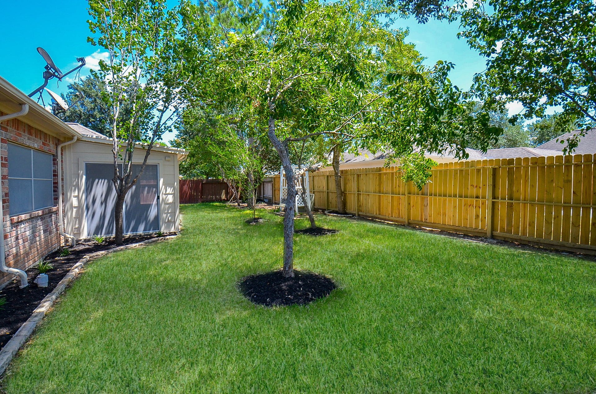 19127 Lookout Mountain Lane, Katy, TX 77449 Great space for everyone.