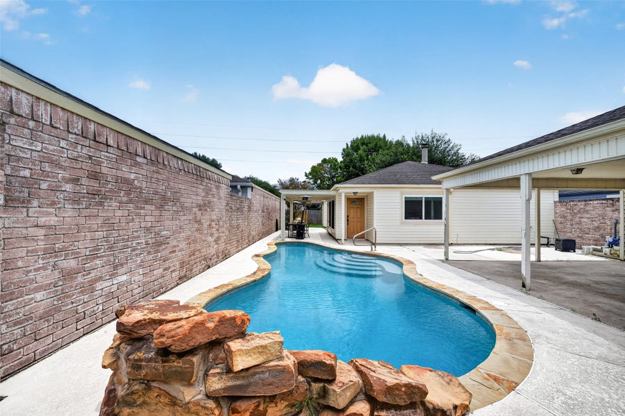 Property photo for 3611 Vineyard Drive, Houston, TX