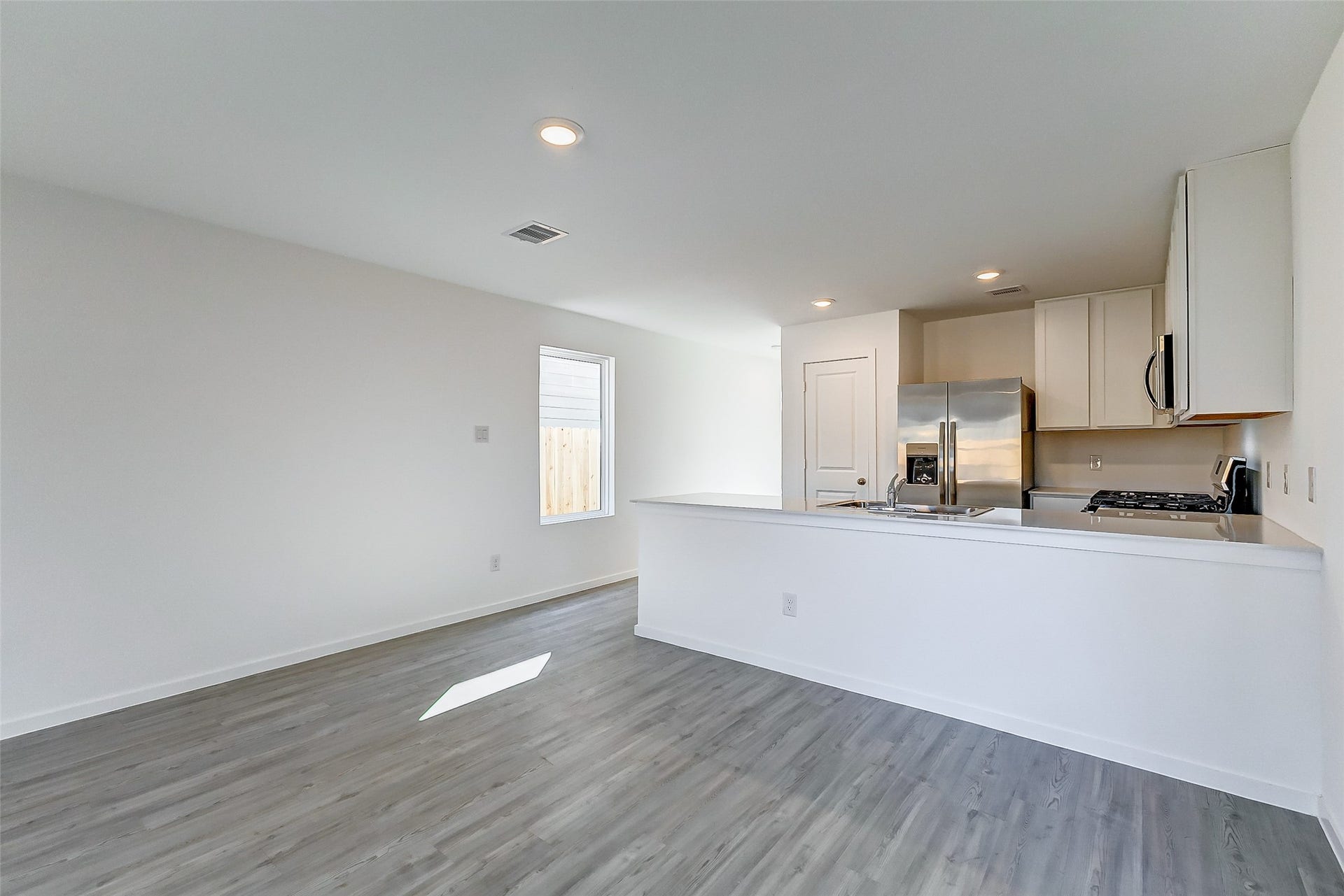 21438 Carosella Drive, New Caney, TX 77357 21438 Carosella Drive, New Caney, TX 77357