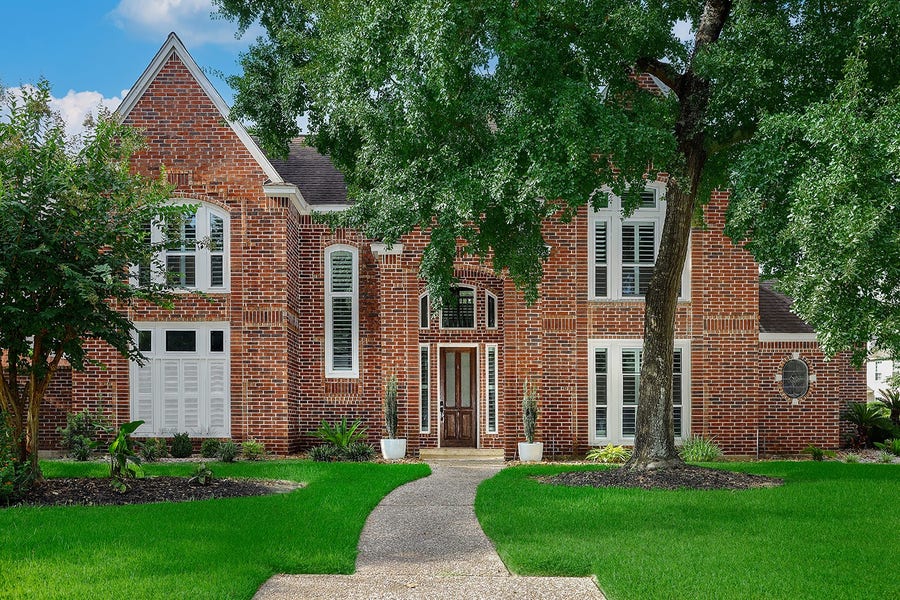 Property photo for 2 Silverstrand Place, The Woodlands, TX