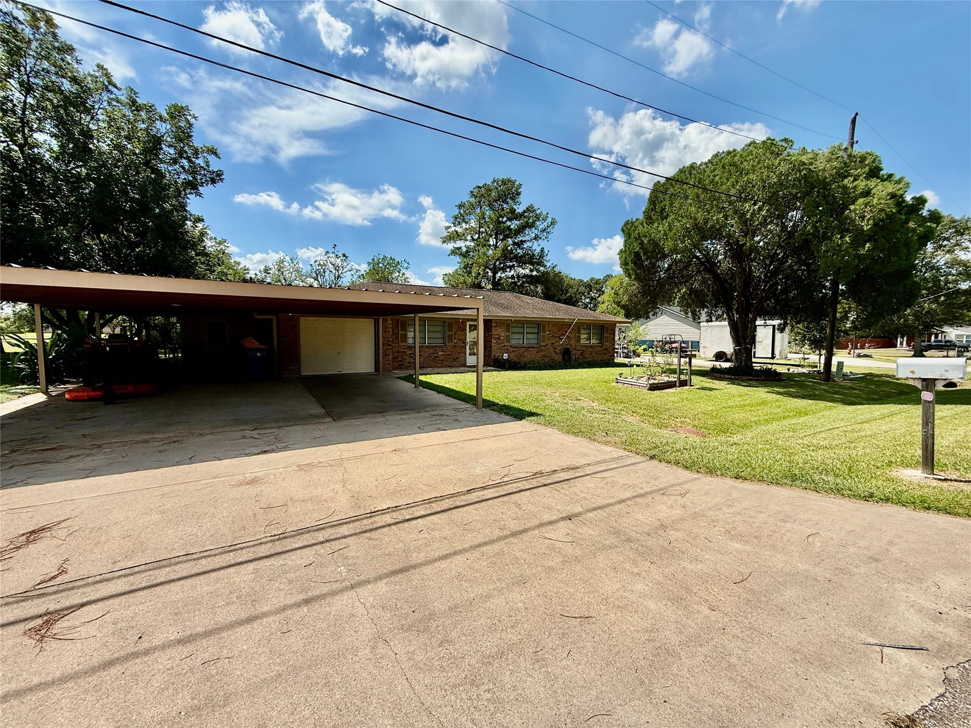 309 Crews Way, West Columbia, TX 77486 309 Crews Way, West Columbia, TX 77486