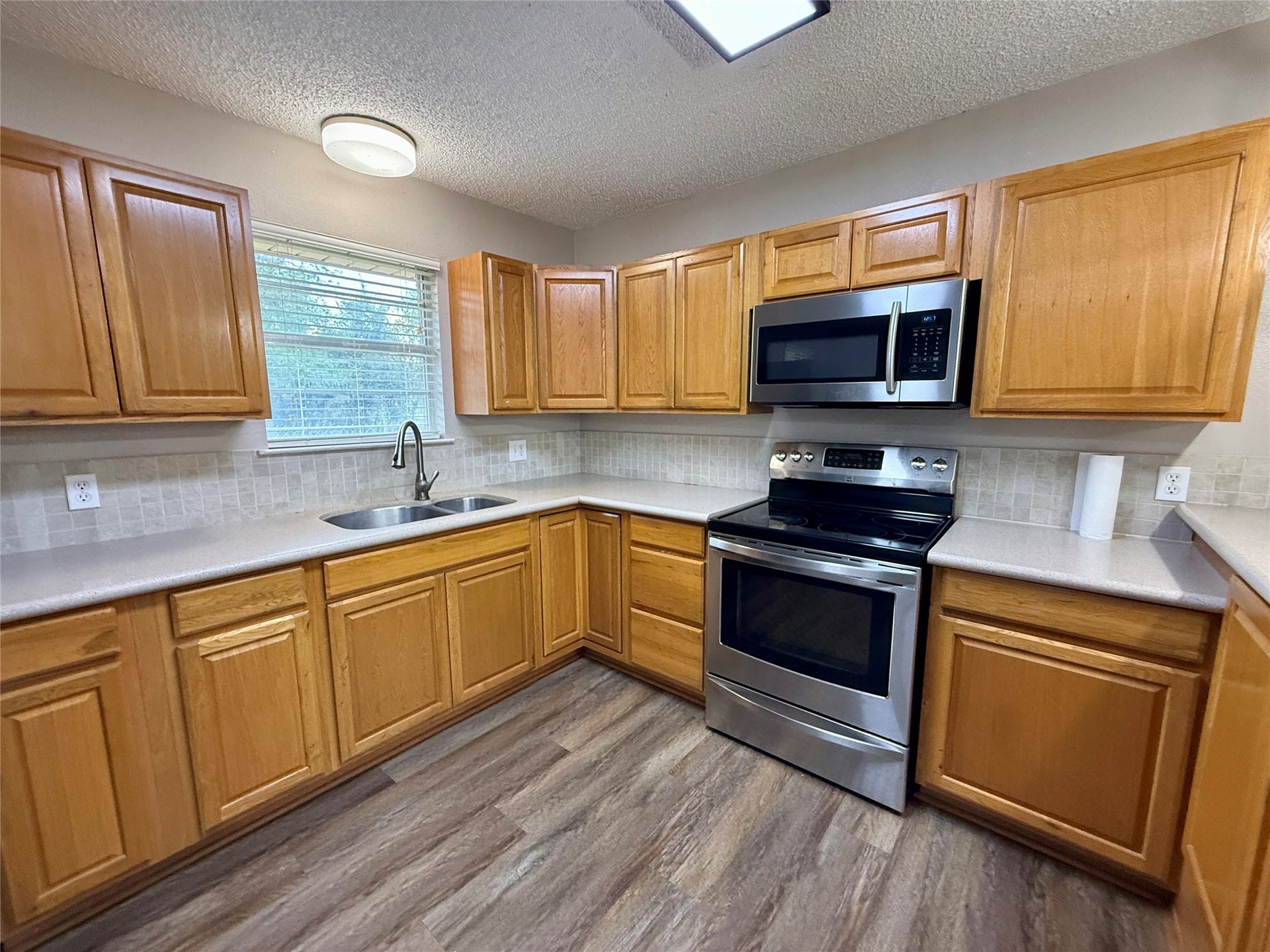 309 Crews Way, West Columbia, TX 77486 309 Crews Way, West Columbia, TX 77486