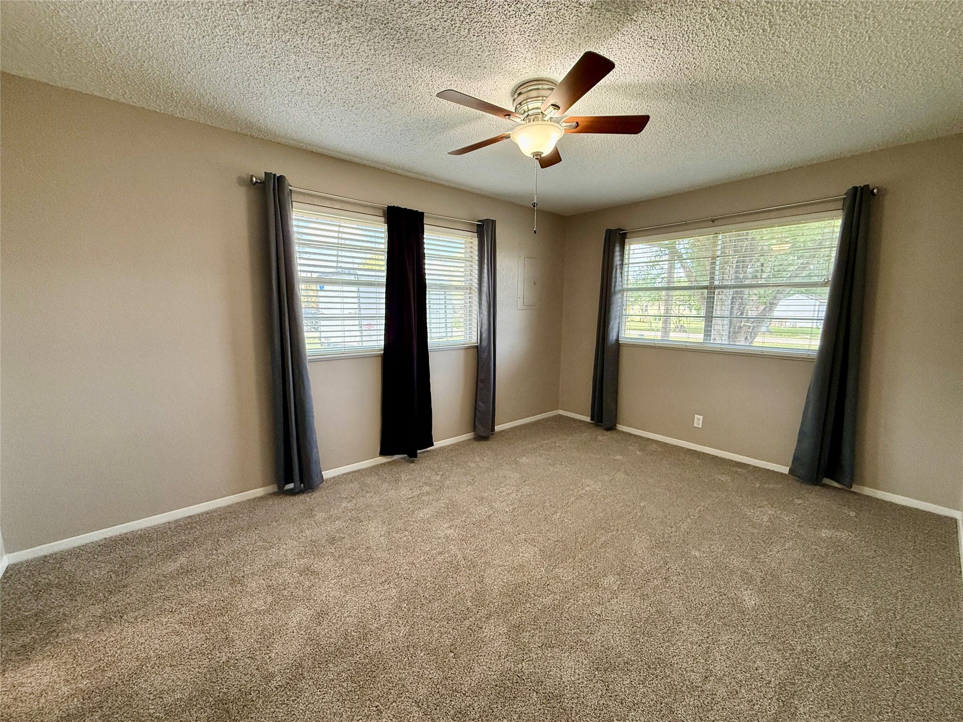 309 Crews Way, West Columbia, TX 77486 Primary Bedroom