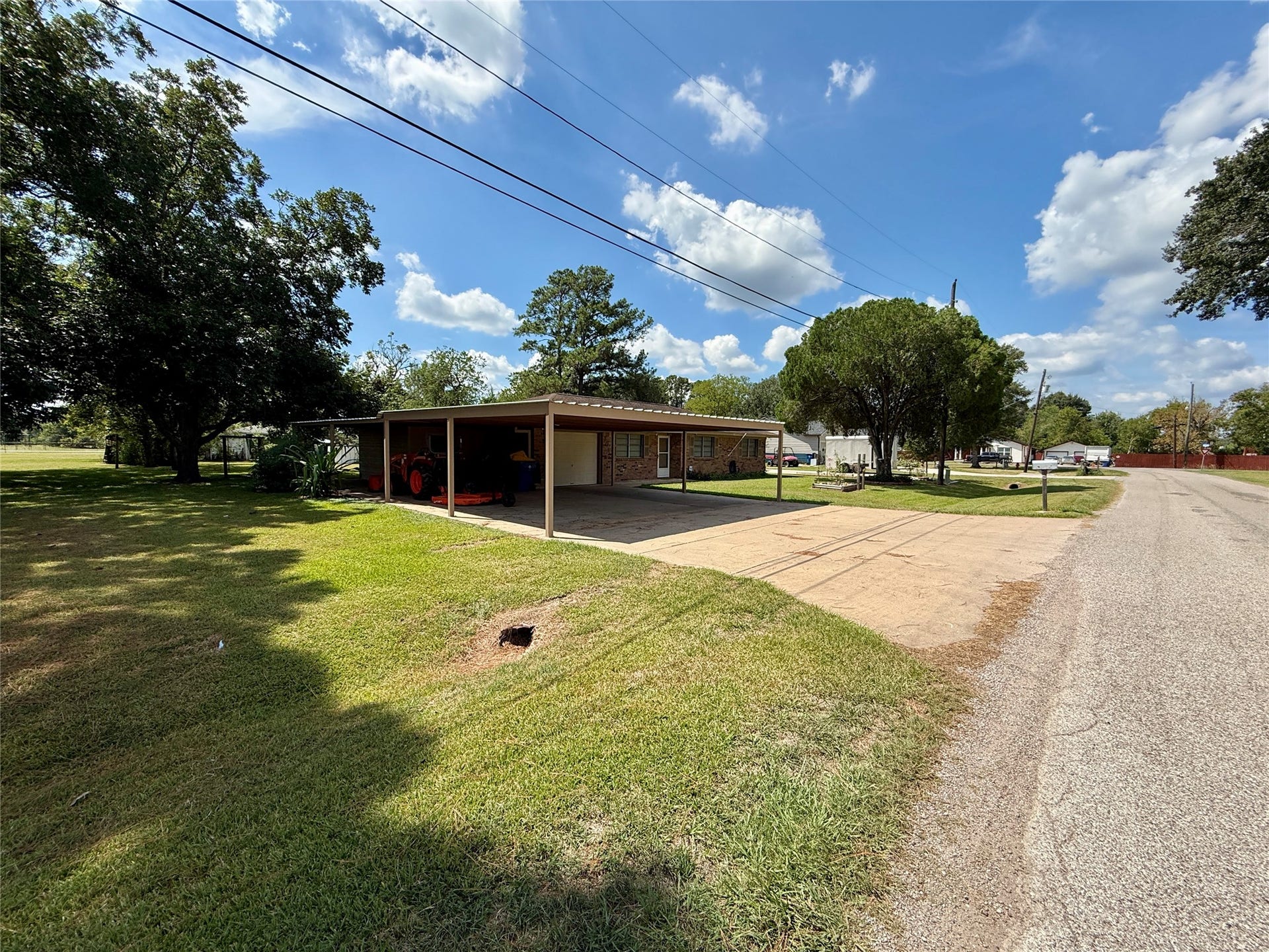 309 Crews Way, West Columbia, TX 77486 309 Crews Way, West Columbia, TX 77486
