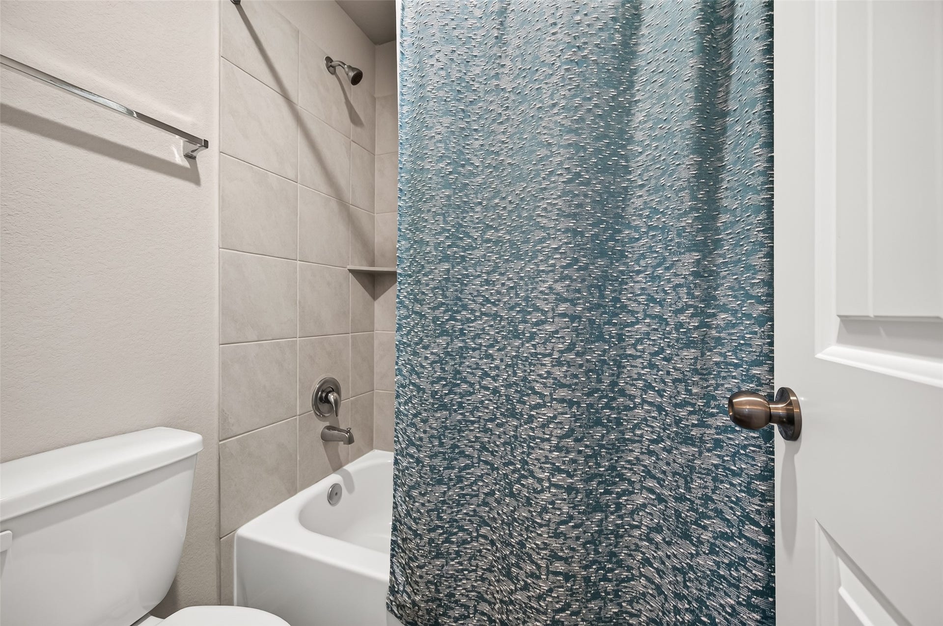 22115 Sovereign Heights Lane, Houston, TX 77073 22115 Sovereign Heights Lane, Houston, TX 77073