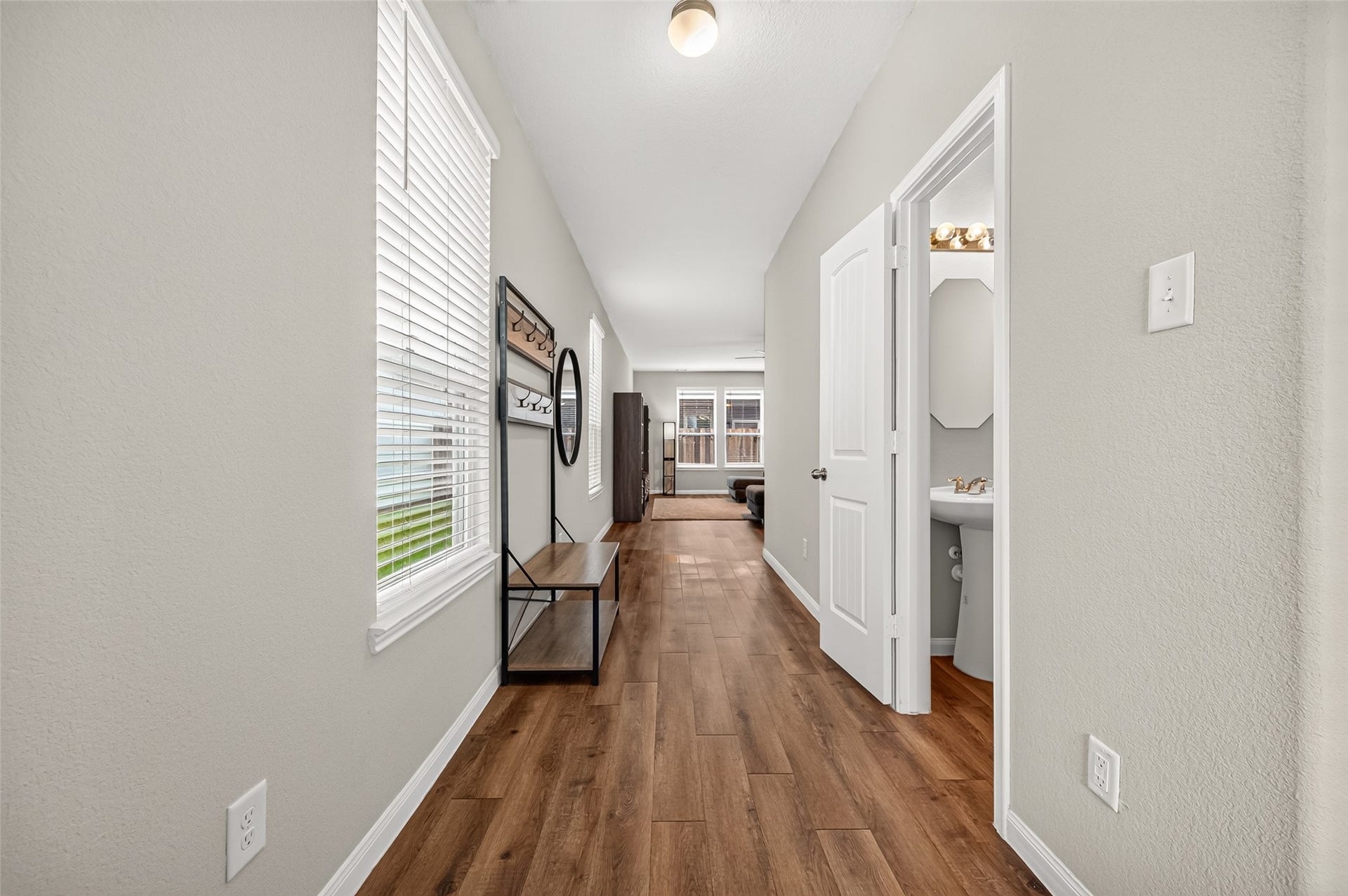 22115 Sovereign Heights Lane, Houston, TX 77073 22115 Sovereign Heights Lane, Houston, TX 77073