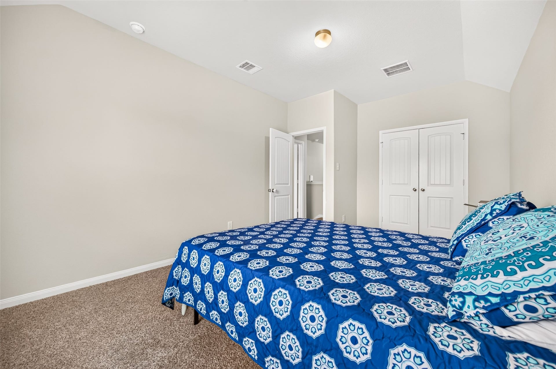 22115 Sovereign Heights Lane, Houston, TX 77073 22115 Sovereign Heights Lane, Houston, TX 77073