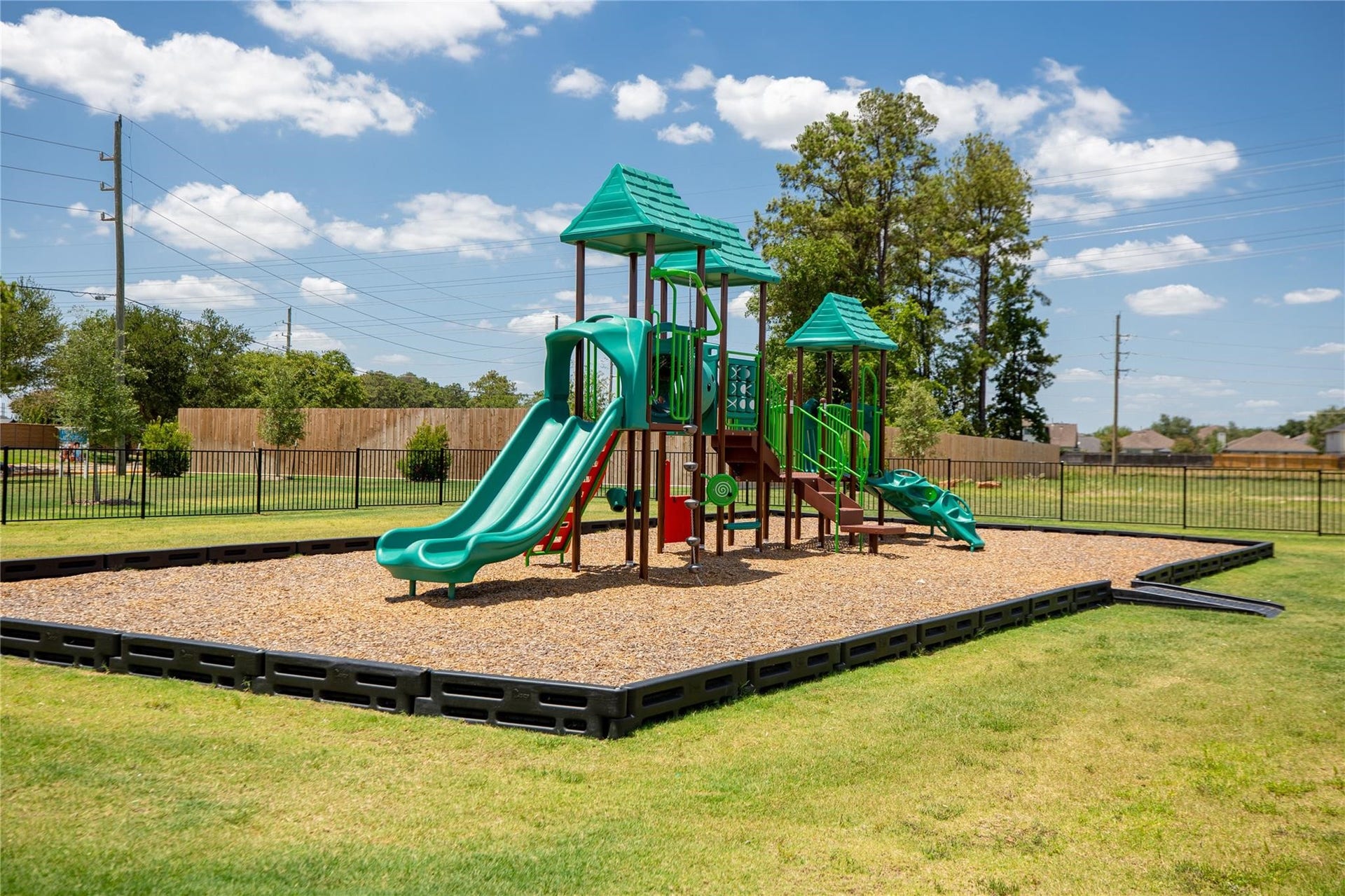 22115 Sovereign Heights Lane, Houston, TX 77073 22115 Sovereign Heights Lane, Houston, TX 77073