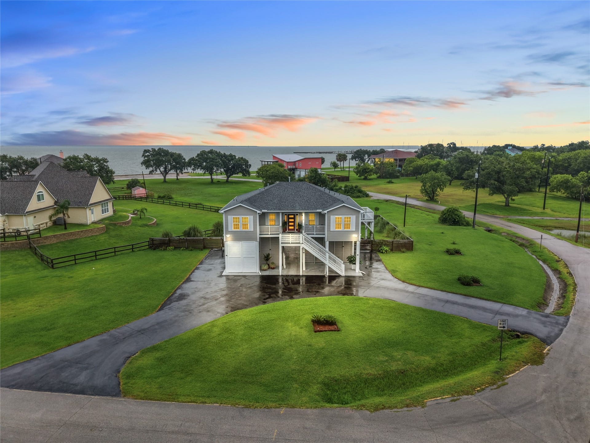 4 Shore Acres Circle, Shoreacres, TX 77571 4 Shore Acres Circle, Shoreacres, TX 77571