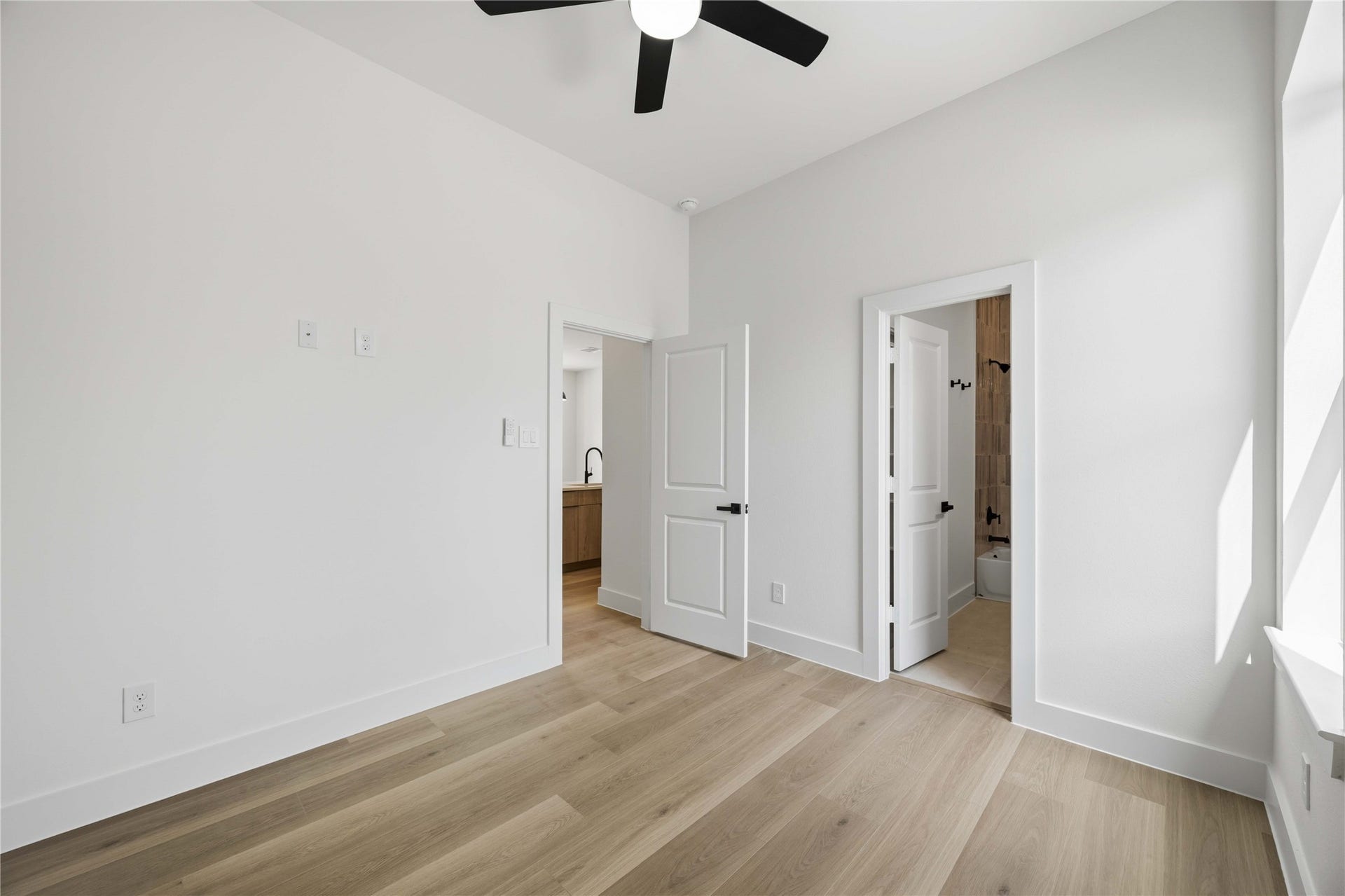 4209 Idaho Unit A/B Street, Houston, TX 77021