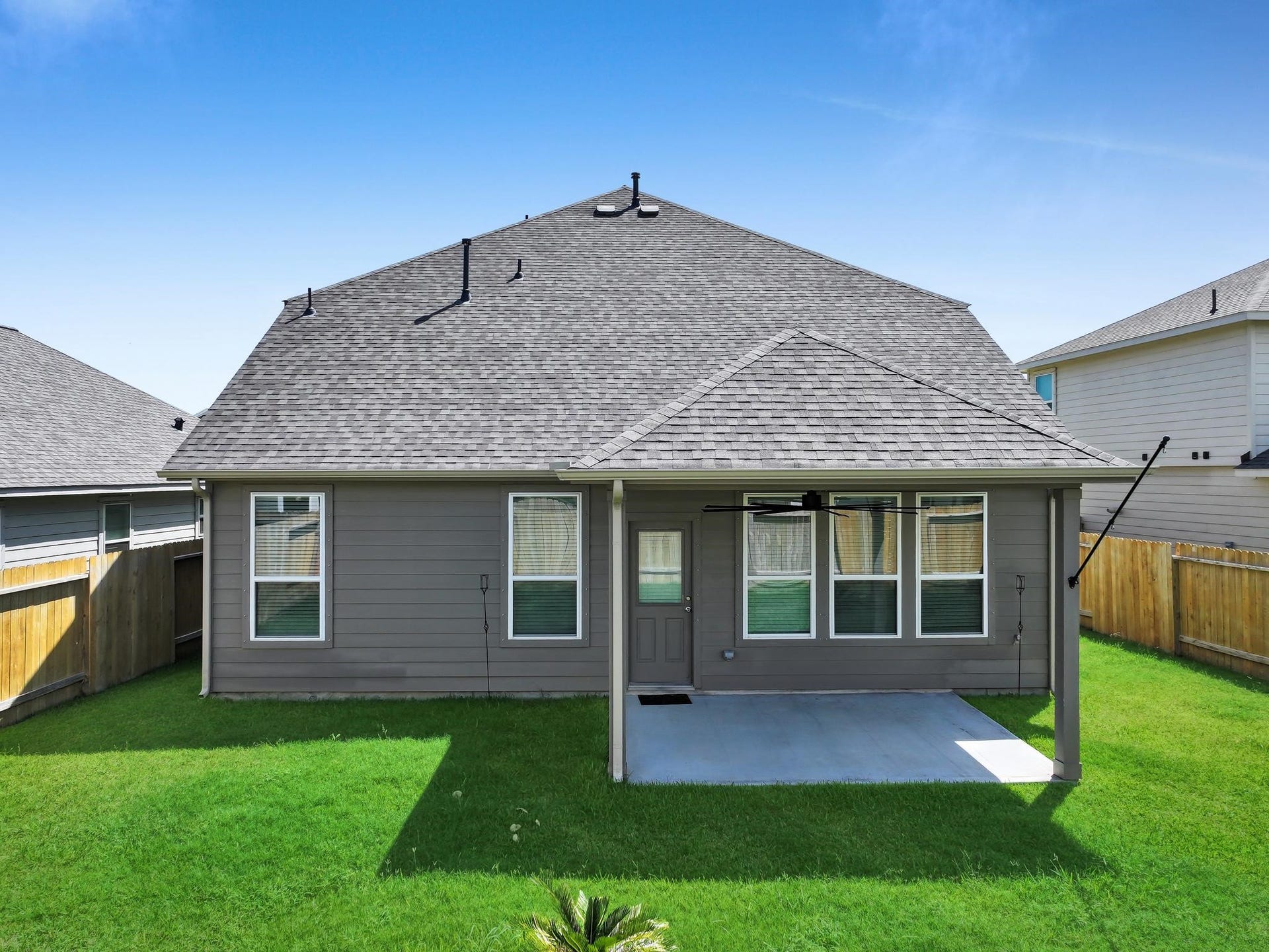 766 Dewberry Road, La Marque, TX 77568 766 Dewberry Road, La Marque, TX 77568