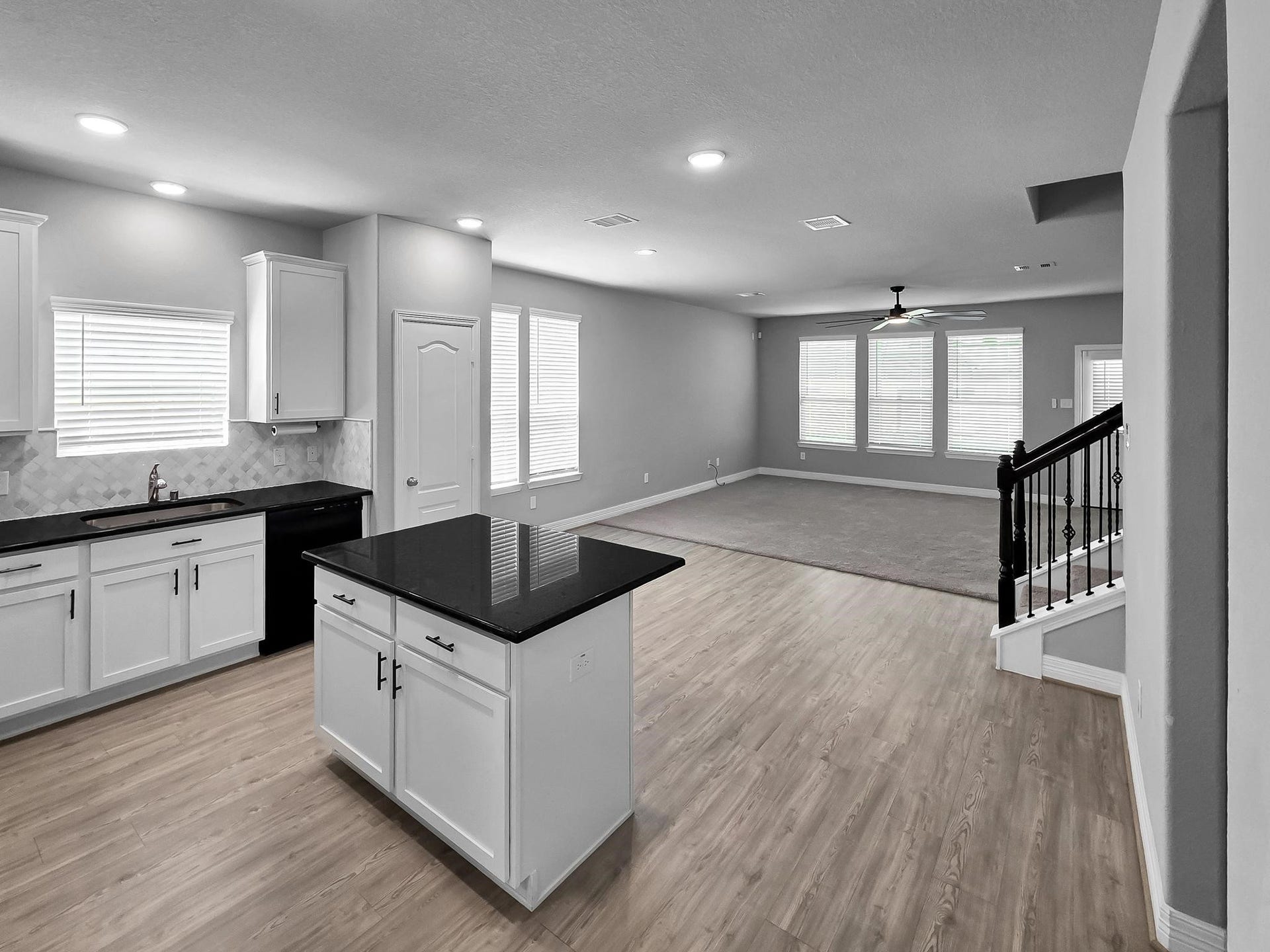766 Dewberry Road, La Marque, TX 77568 766 Dewberry Road, La Marque, TX 77568