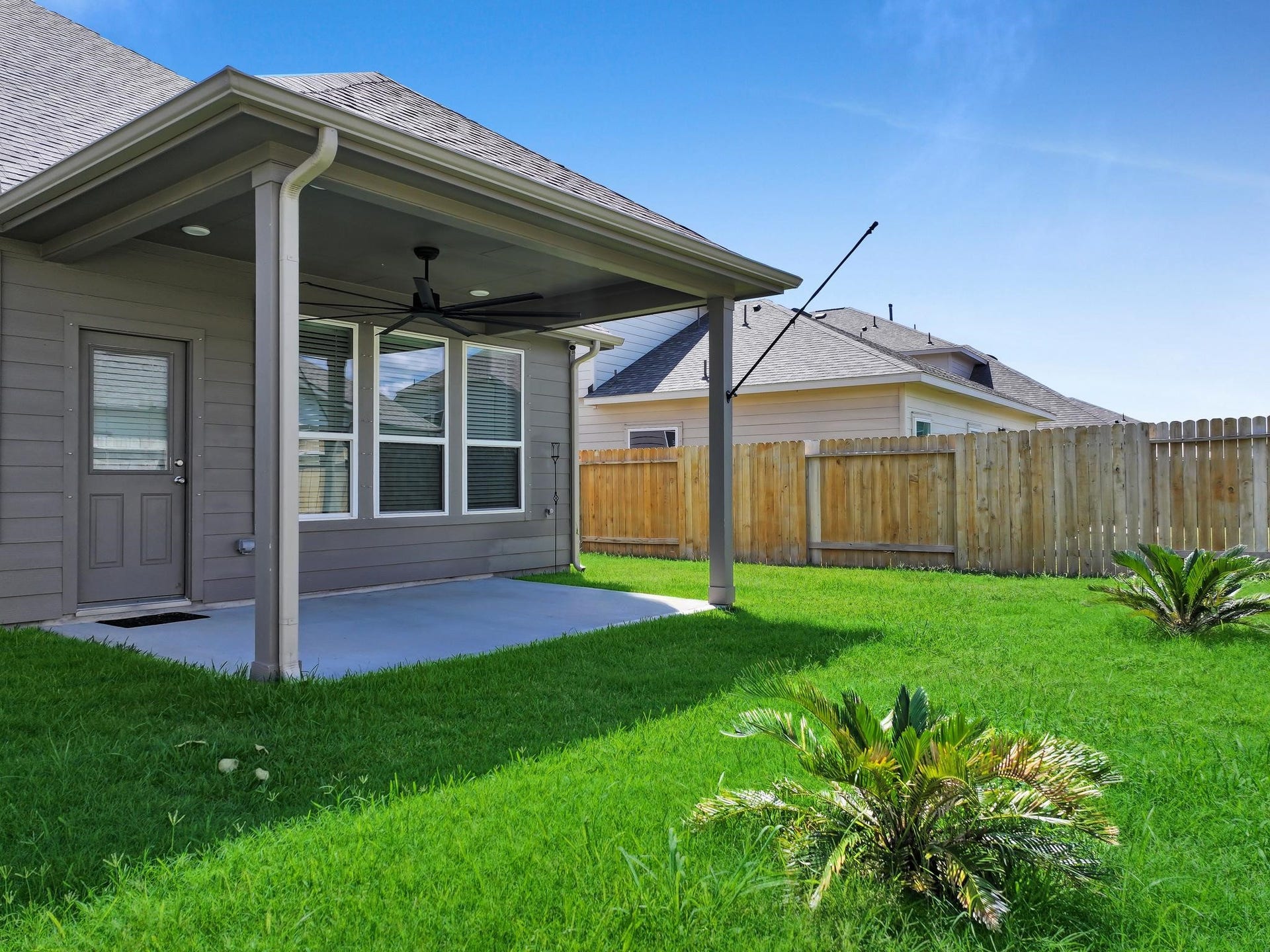 766 Dewberry Road, La Marque, TX 77568 766 Dewberry Road, La Marque, TX 77568