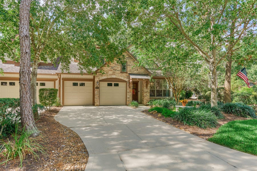 Property photo for 23 Douvaine Court, The Woodlands, TX